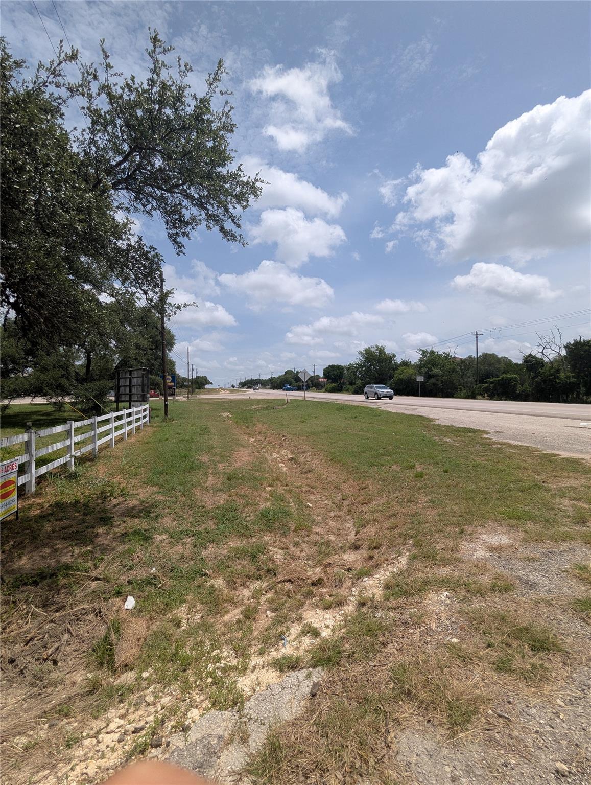 Image 2 of 18 For 1917 N Us Hwy 281