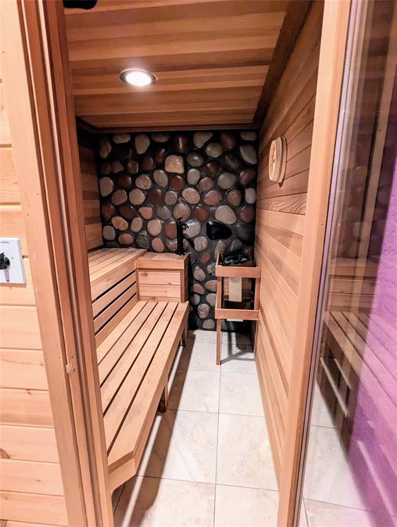 Image 15 of 26 For 321 Weiss Rd