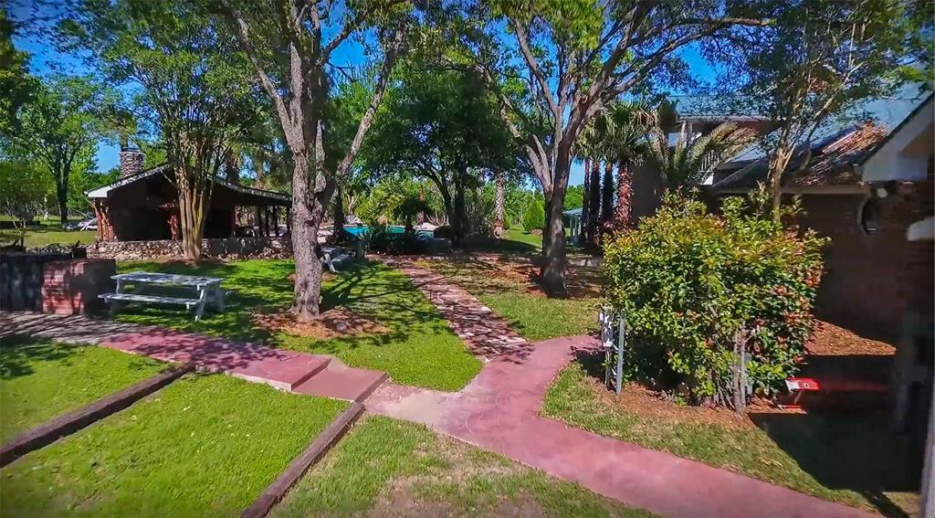 Image 20 of 26 For 321 Weiss Rd