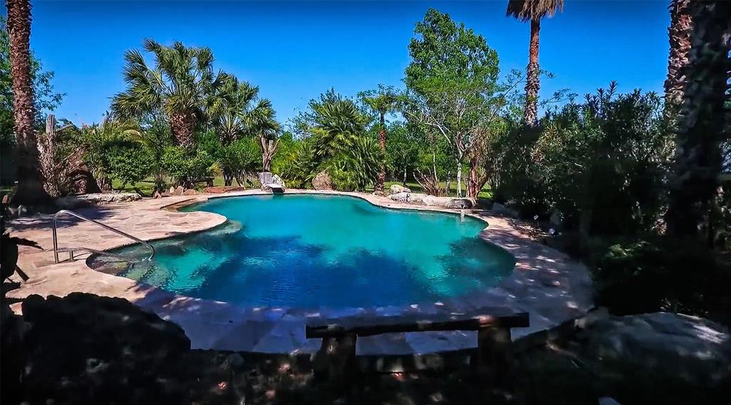 Image 21 of 26 For 321 Weiss Rd