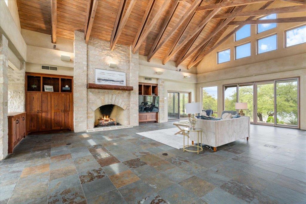 Image 8 of 24 For 24736 Travis Lakeside Cv