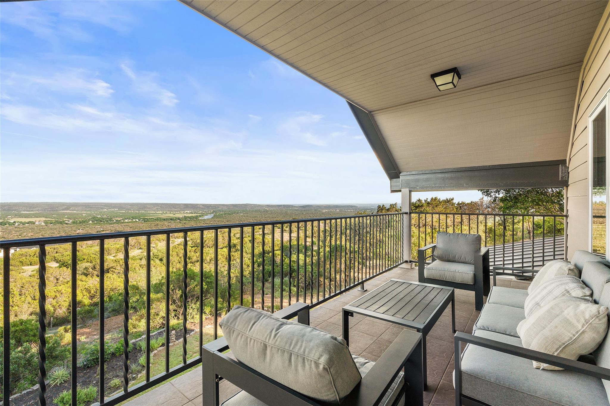 Image 12 of 40 For 1071 Escalar Dr