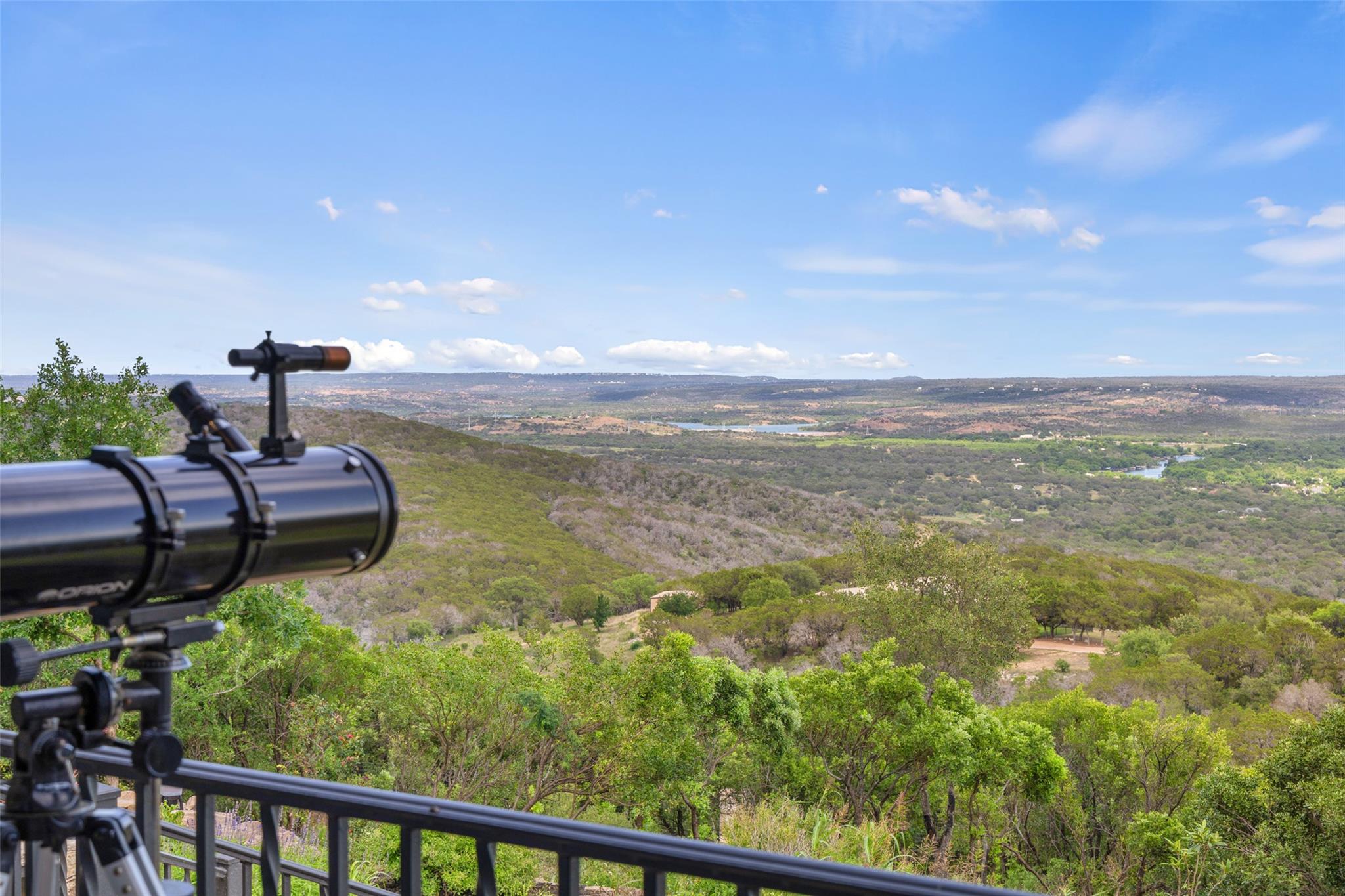 Image 23 of 40 For 1071 Escalar Dr