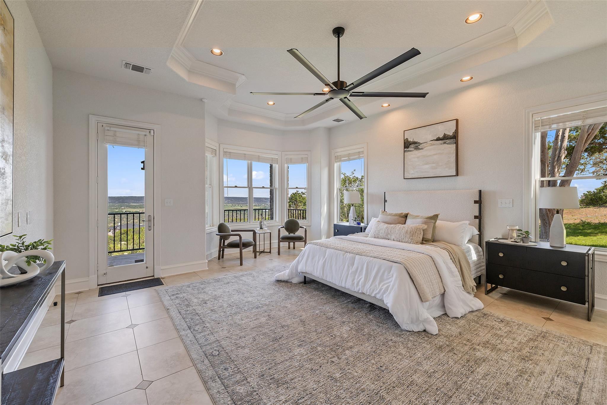 Image 28 of 40 For 1071 Escalar Dr