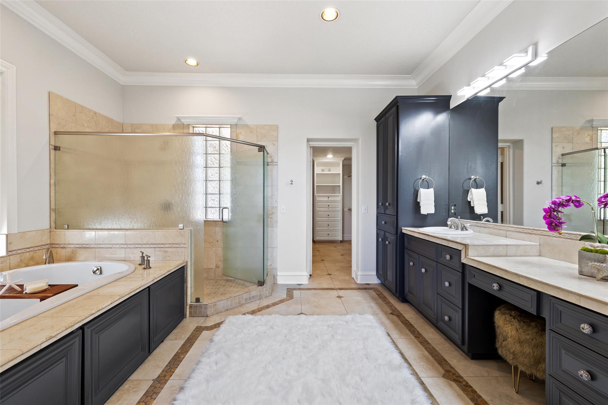 Image 29 of 40 For 1071 Escalar Dr