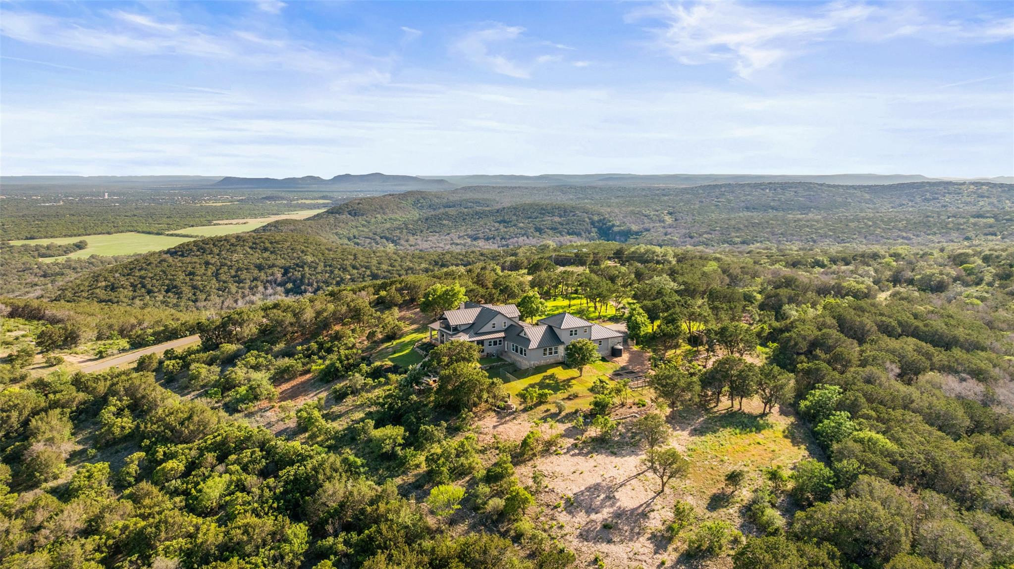 Image 35 of 40 For 1071 Escalar Dr