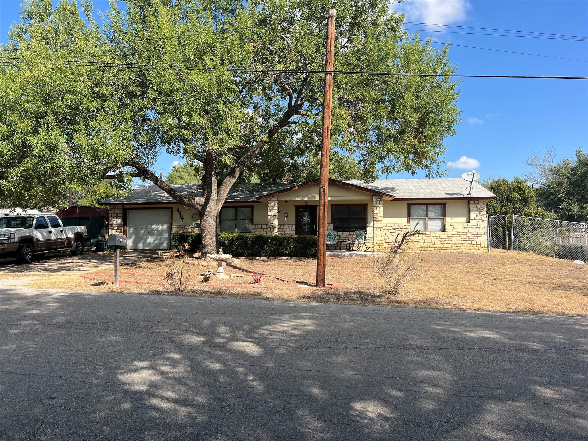 Details for 4307 Cottonwood Dr, Cottonwood Shores, TX 78657