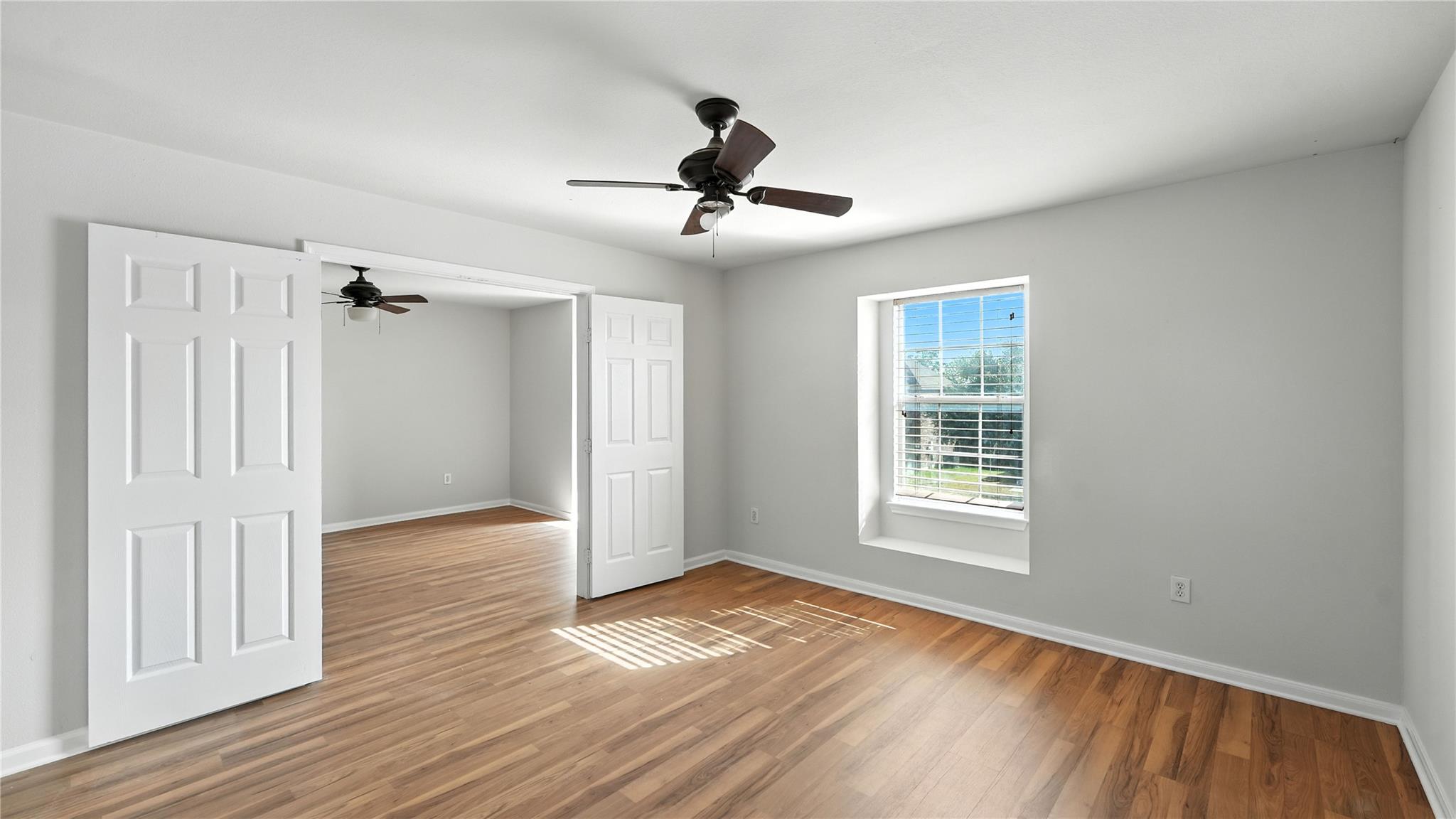 Image 18 of 29 For 2028 Heaton Hall Dr