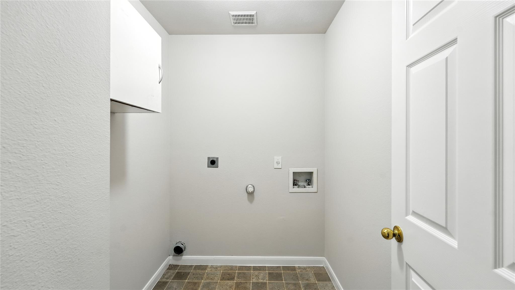 Image 26 of 29 For 2028 Heaton Hall Dr