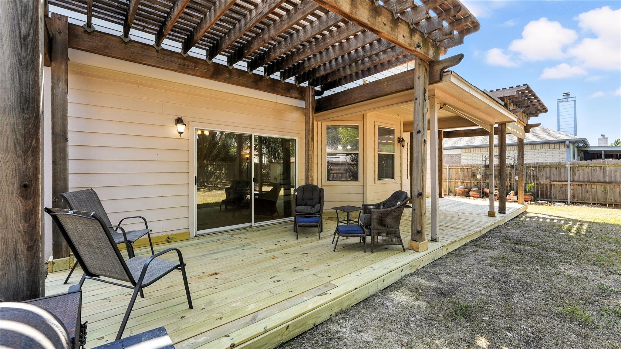 Image 27 of 29 For 2028 Heaton Hall Dr