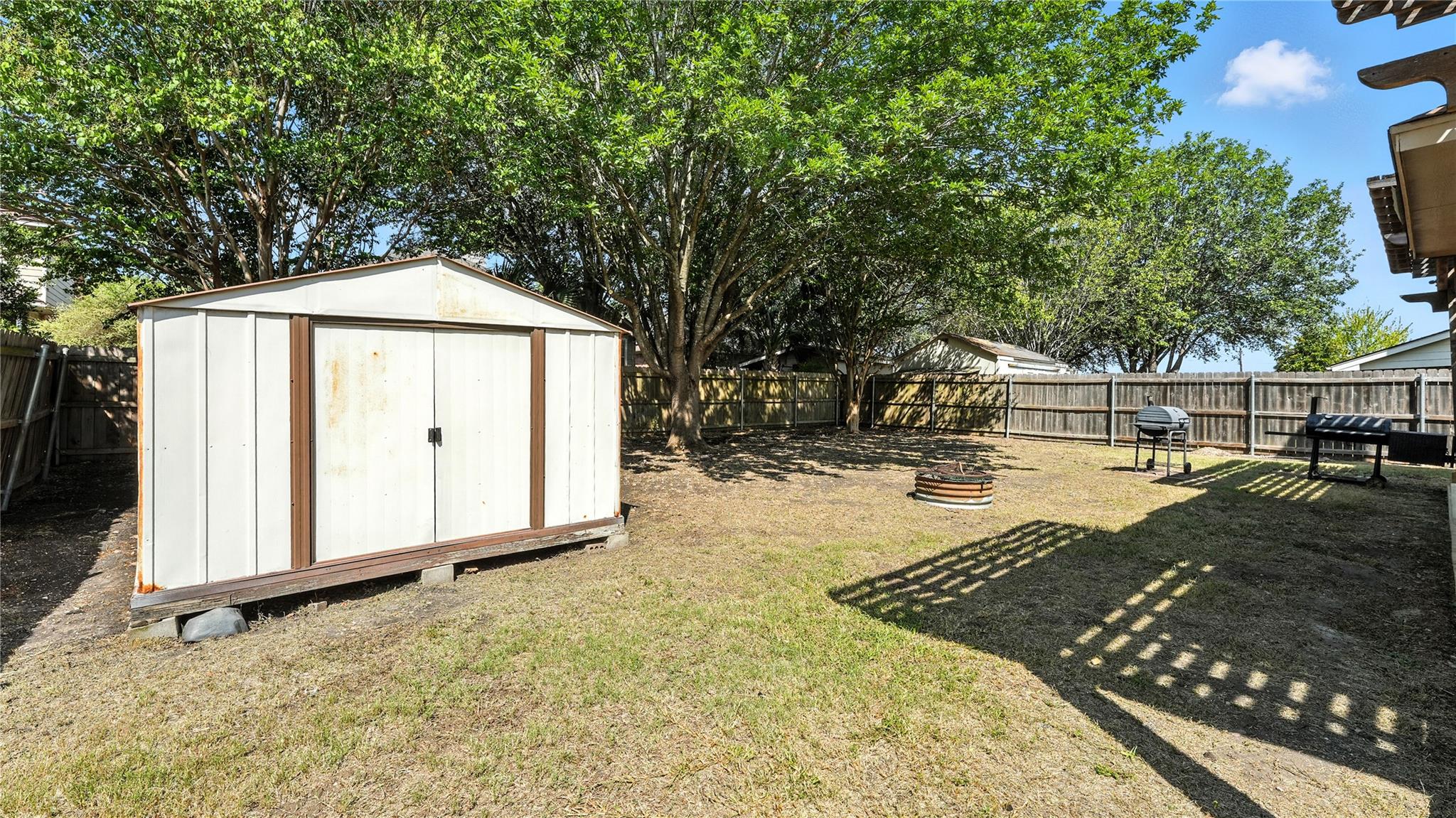 Image 29 of 29 For 2028 Heaton Hall Dr