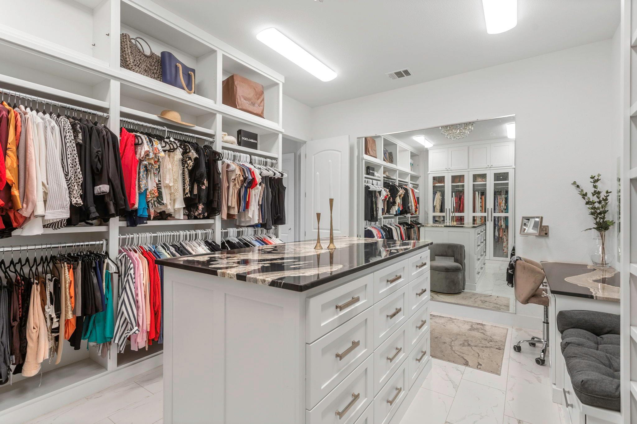 Image 21 of 40 For 22605 Homestead Mesa