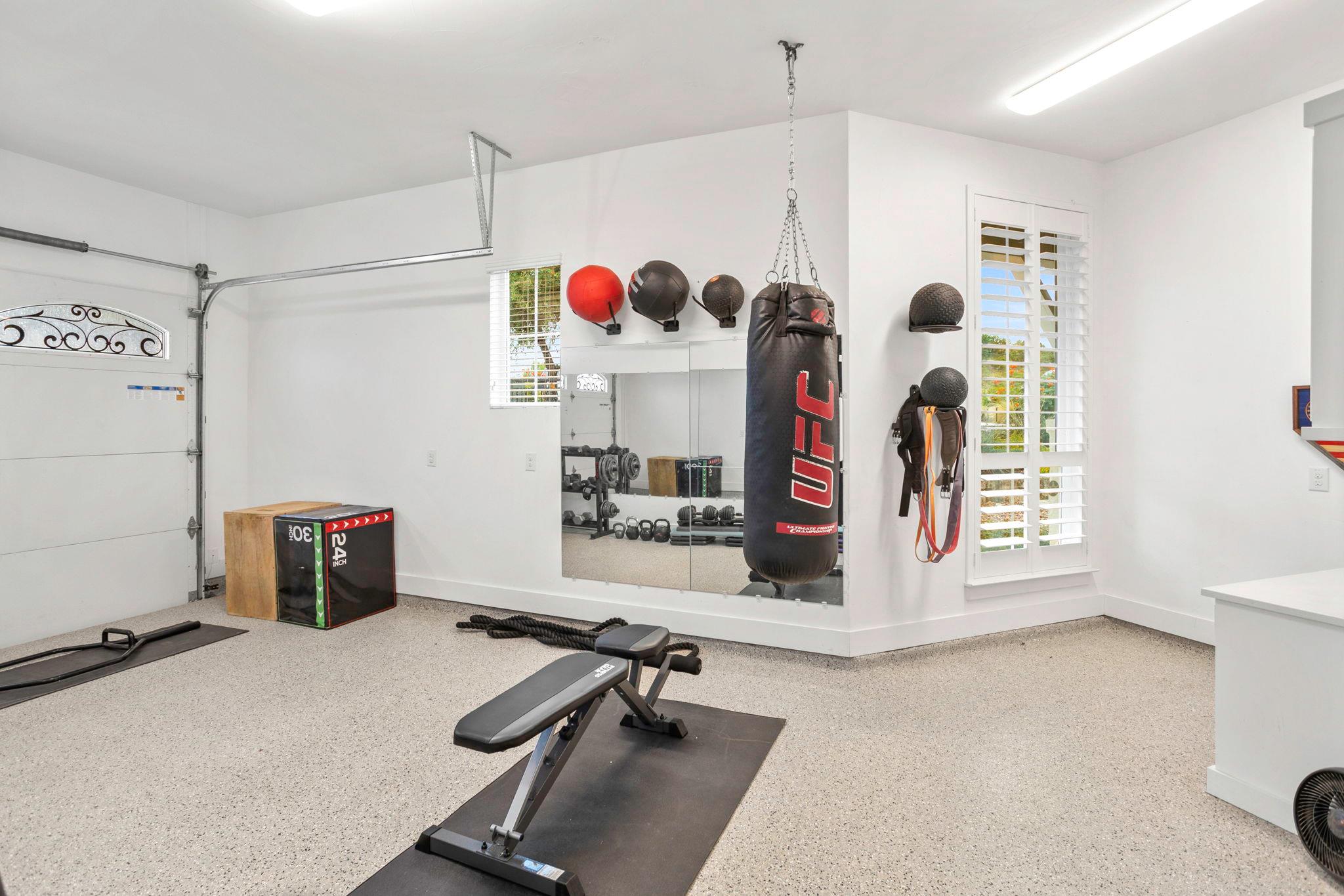 Image 36 of 40 For 22605 Homestead Mesa