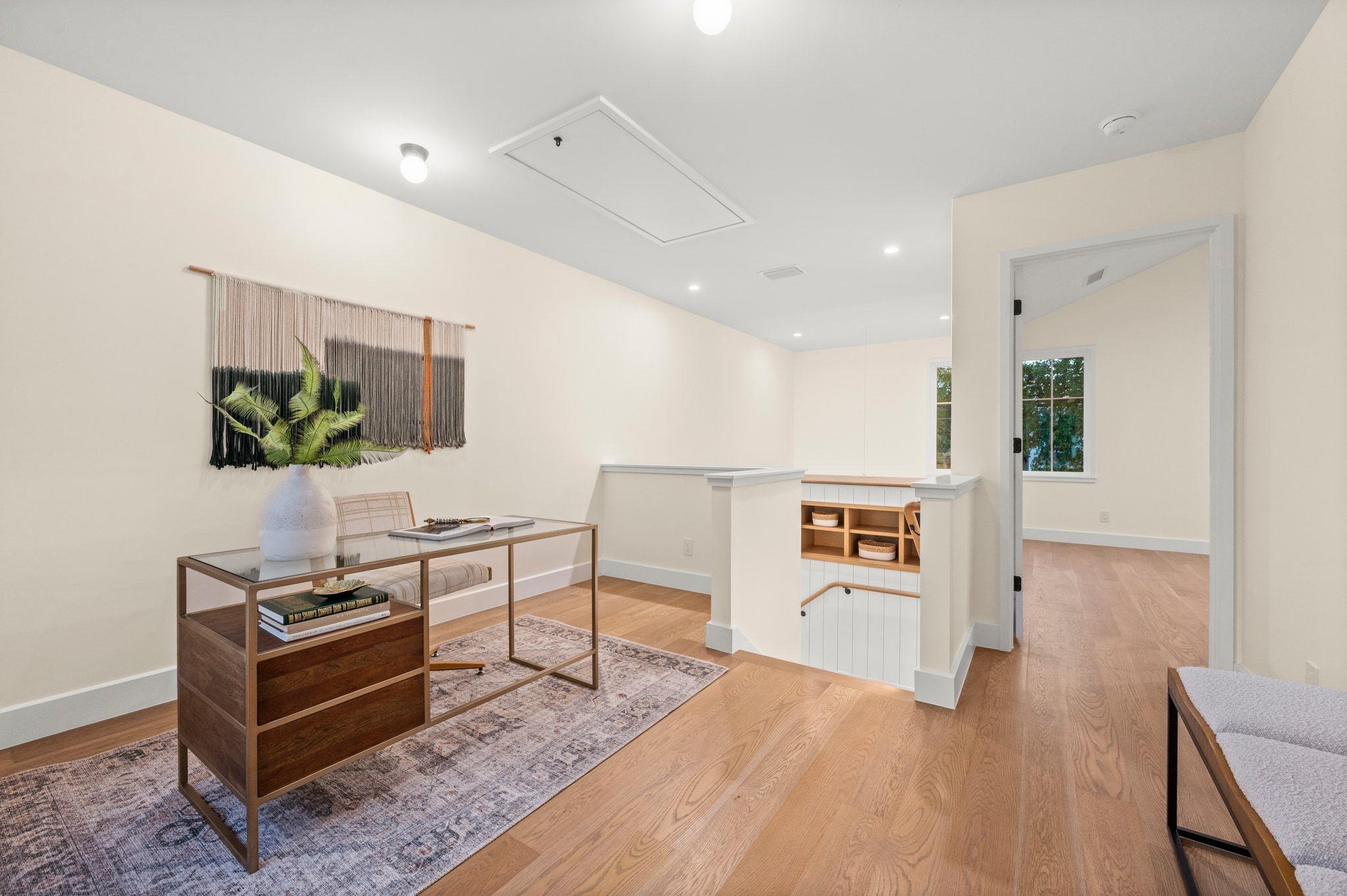 Image 24 of 39 For 706 Johanna St