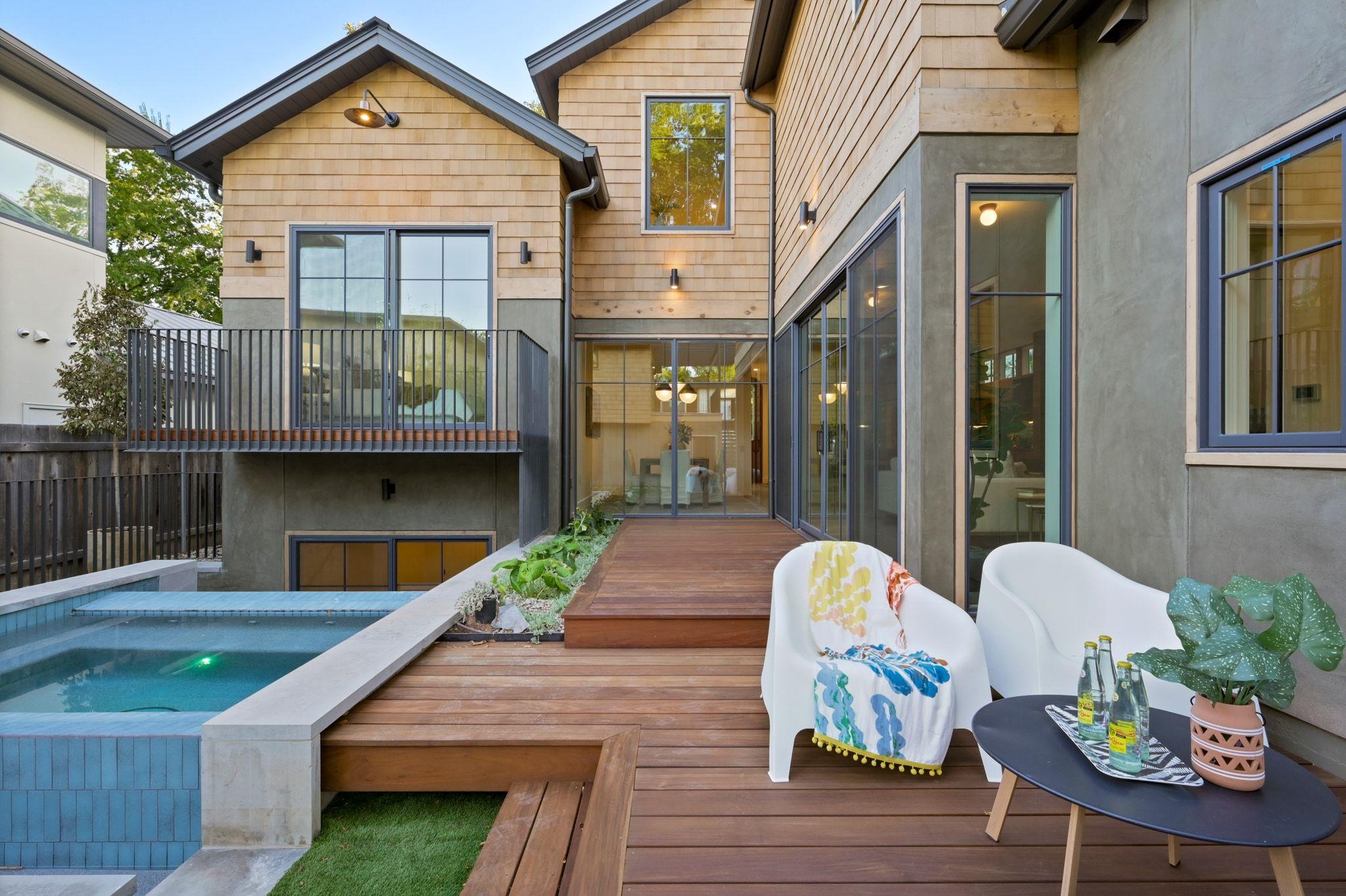 Image 31 of 39 For 706 Johanna St