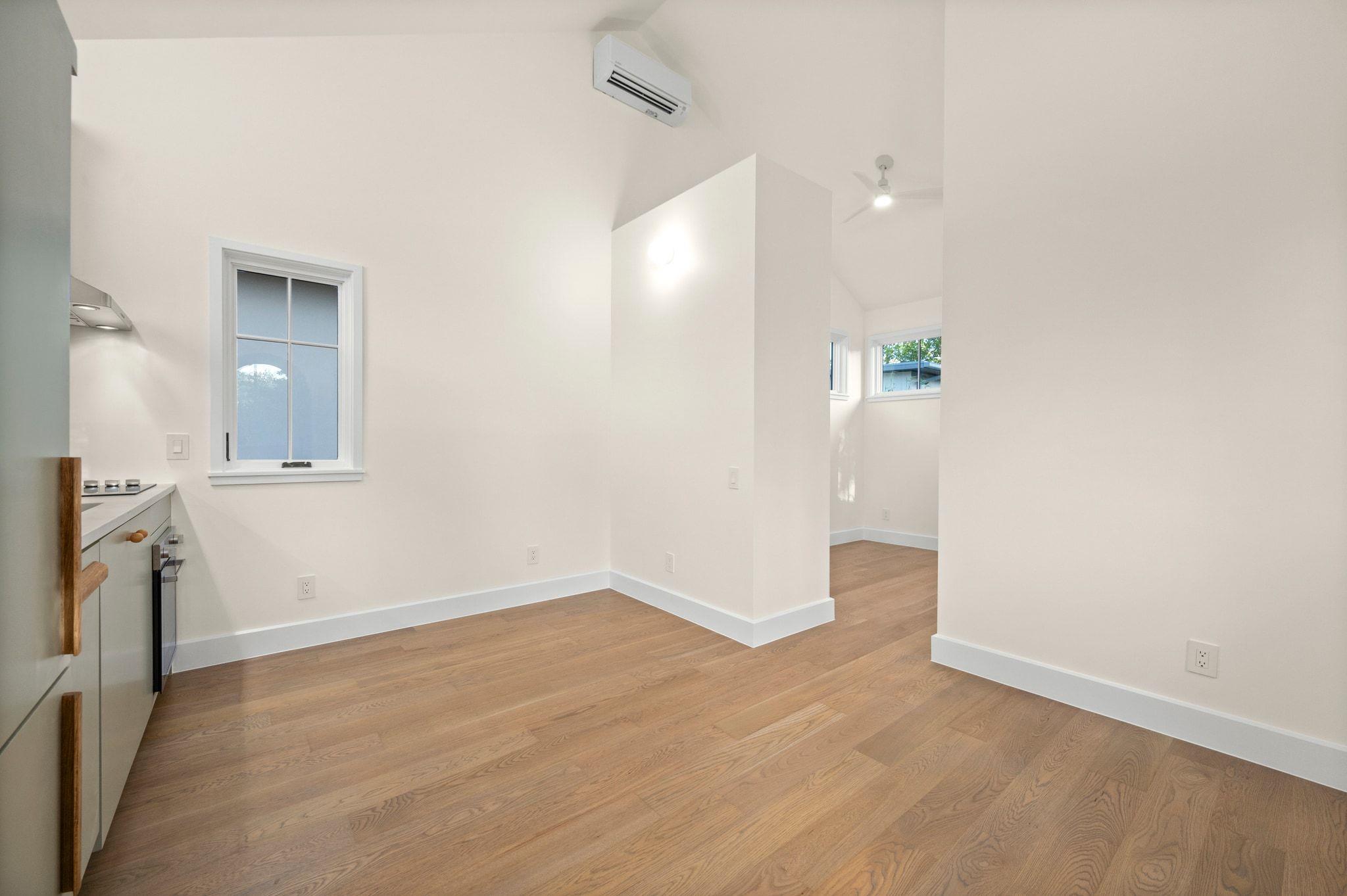 Image 36 of 39 For 706 Johanna St