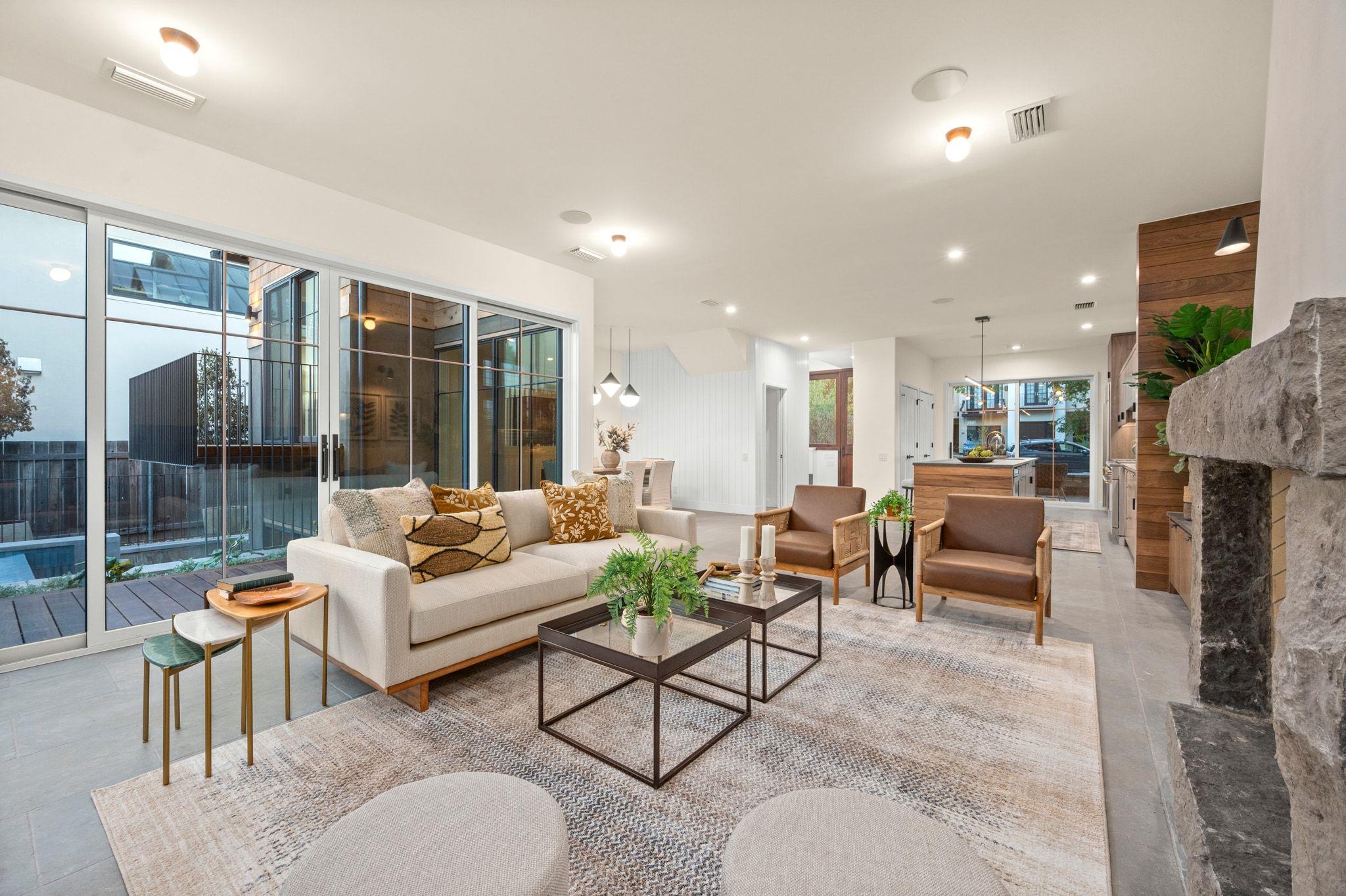 Image 9 of 39 For 706 Johanna St