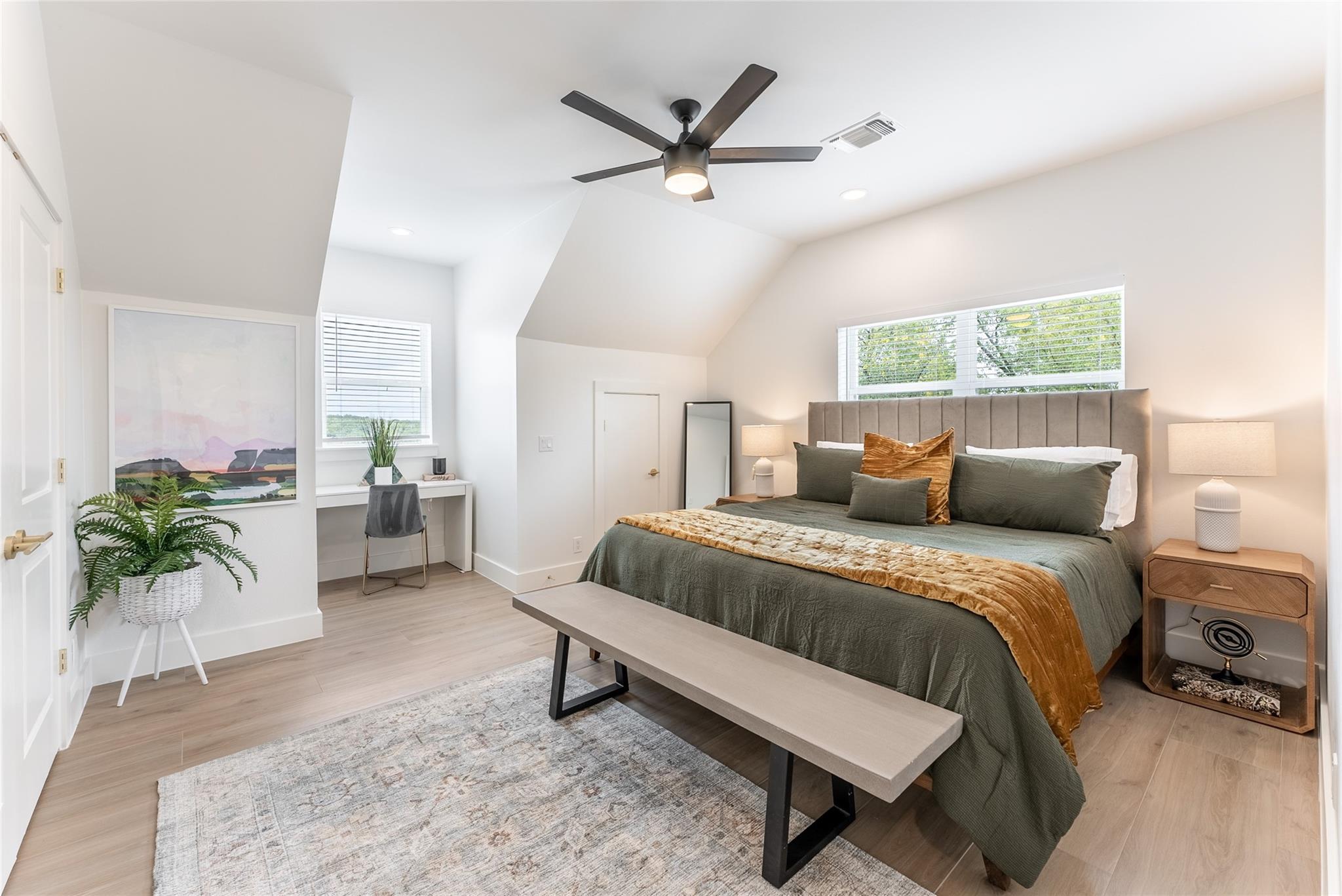 Image 20 of 40 For 12605 Fitzhugh Rd