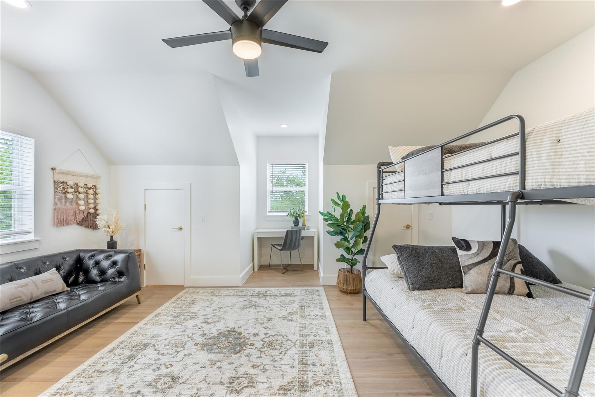 Image 24 of 40 For 12605 Fitzhugh Rd