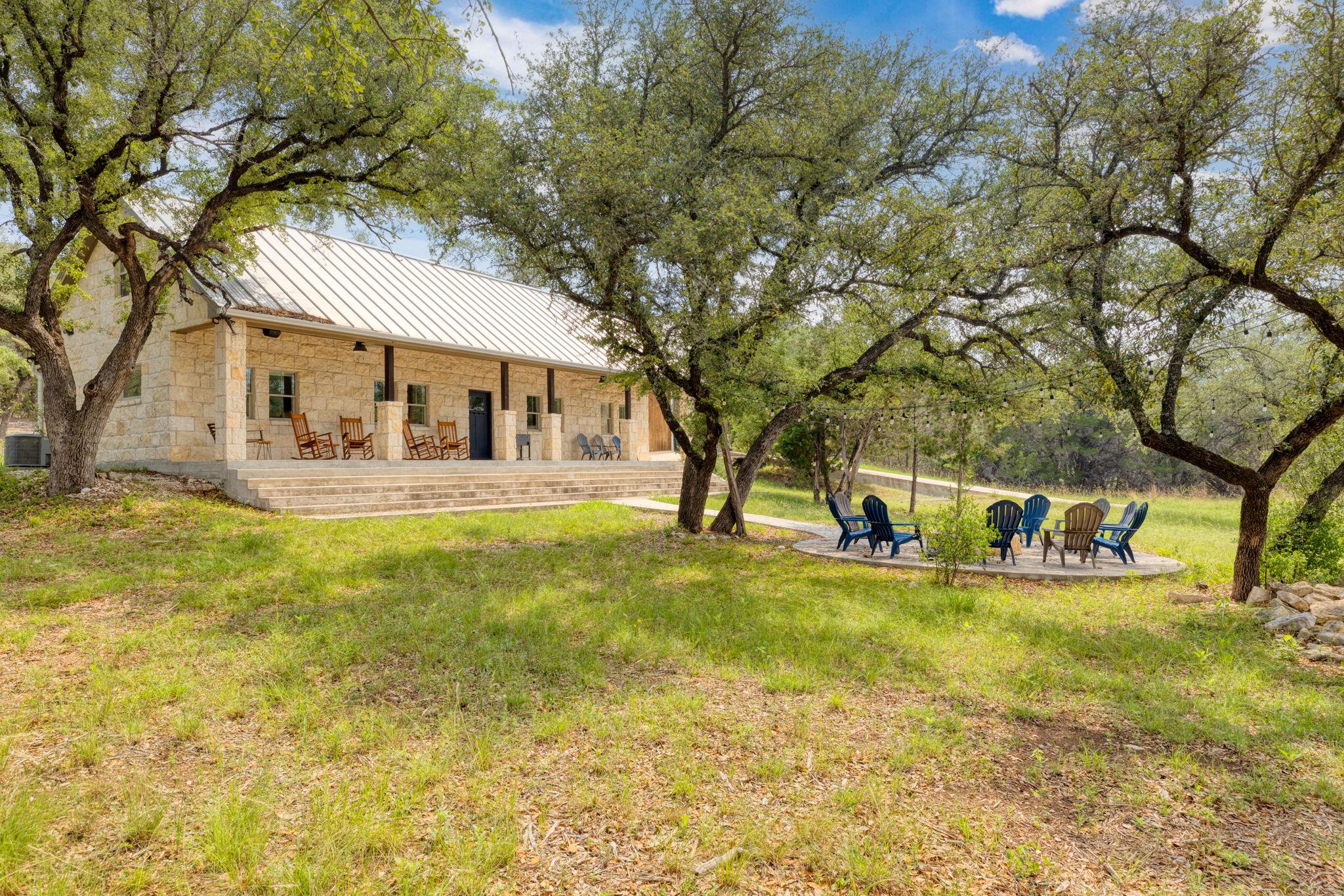 Details for 684 Big Shades Rd, Concan, TX 78838