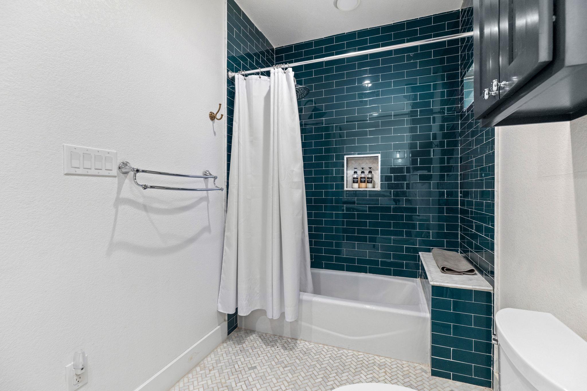 Image 17 of 35 For 684 Big Shades Rd