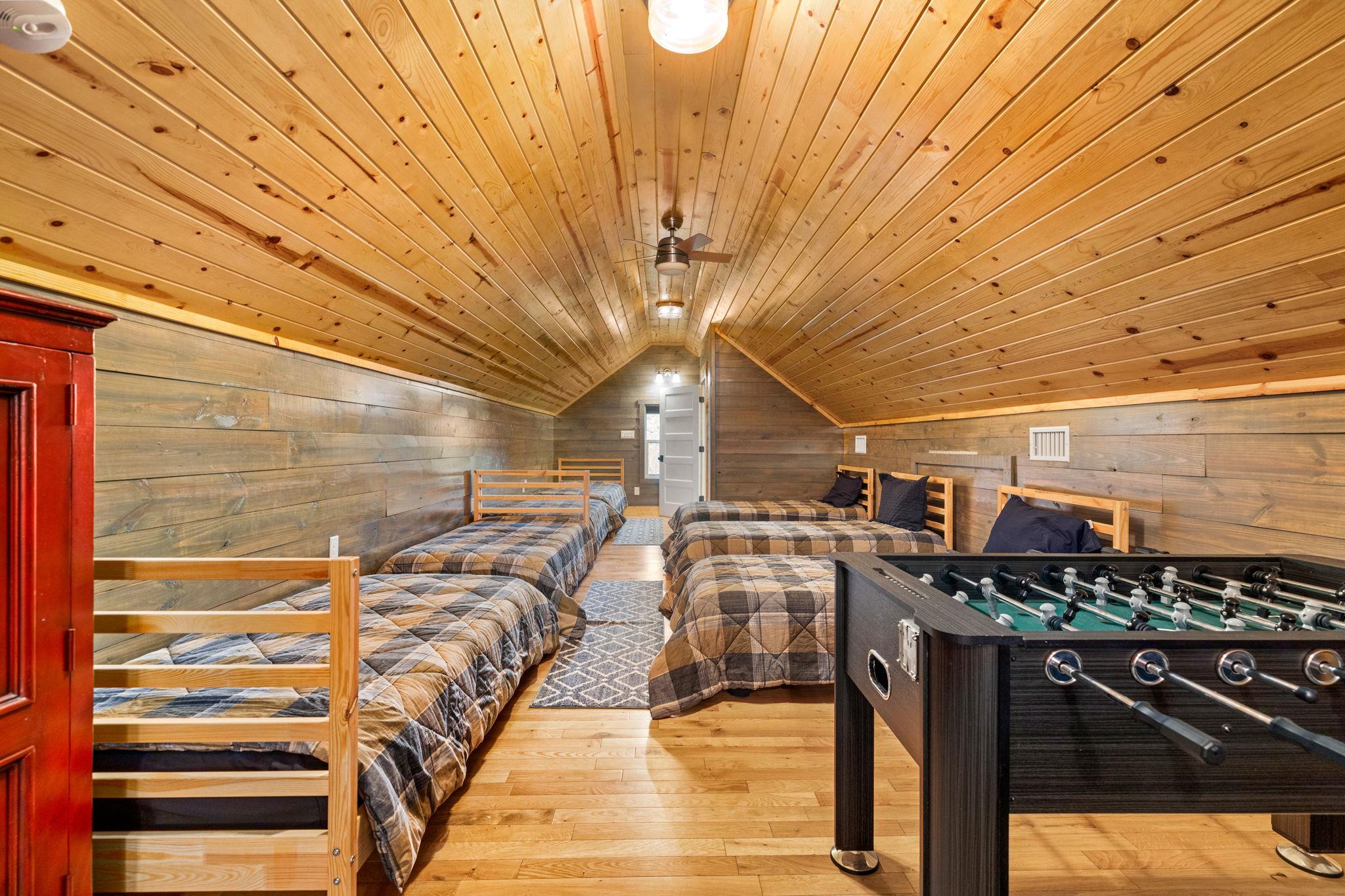 Image 22 of 35 For 684 Big Shades Rd