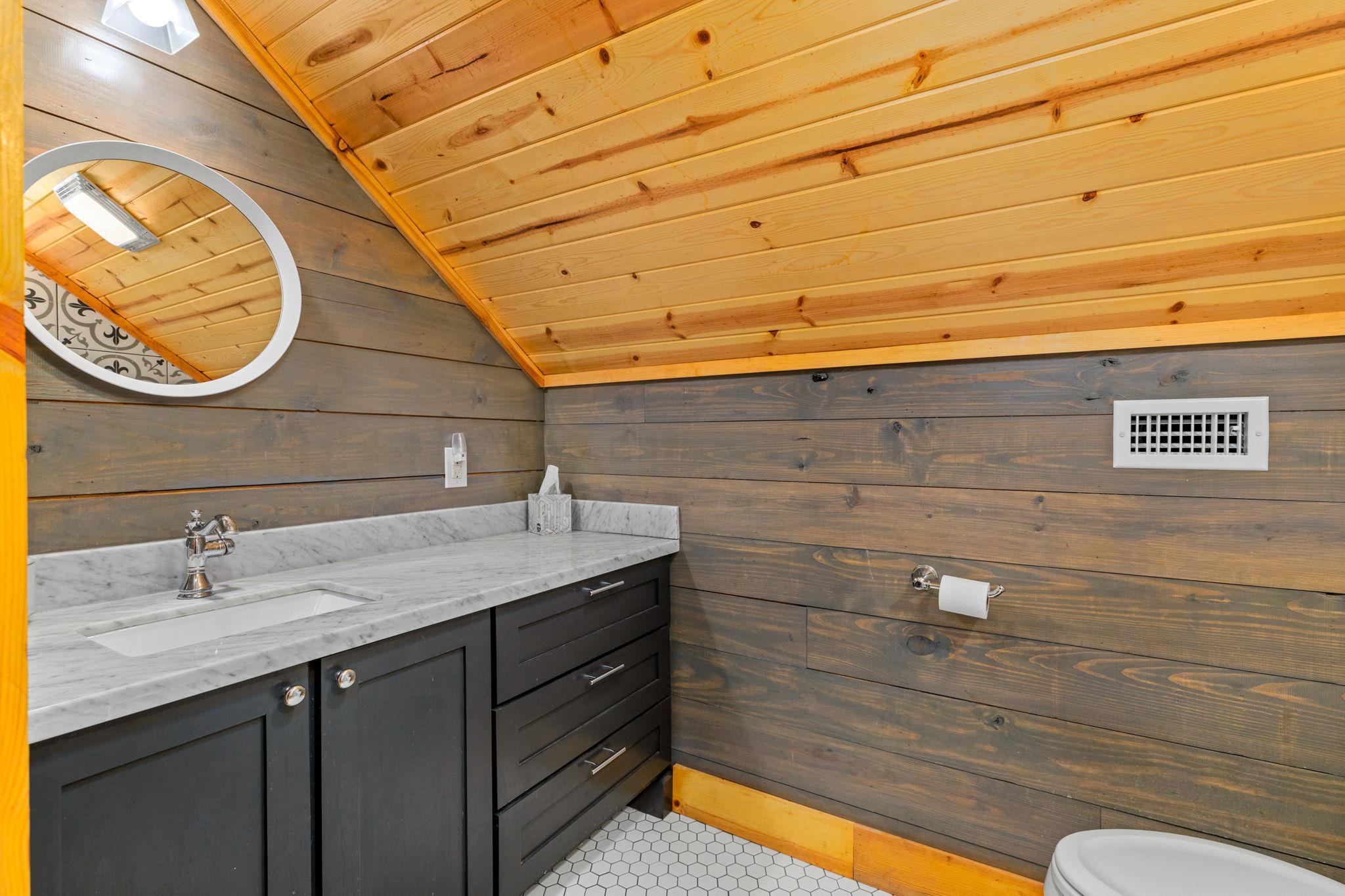 Image 24 of 35 For 684 Big Shades Rd