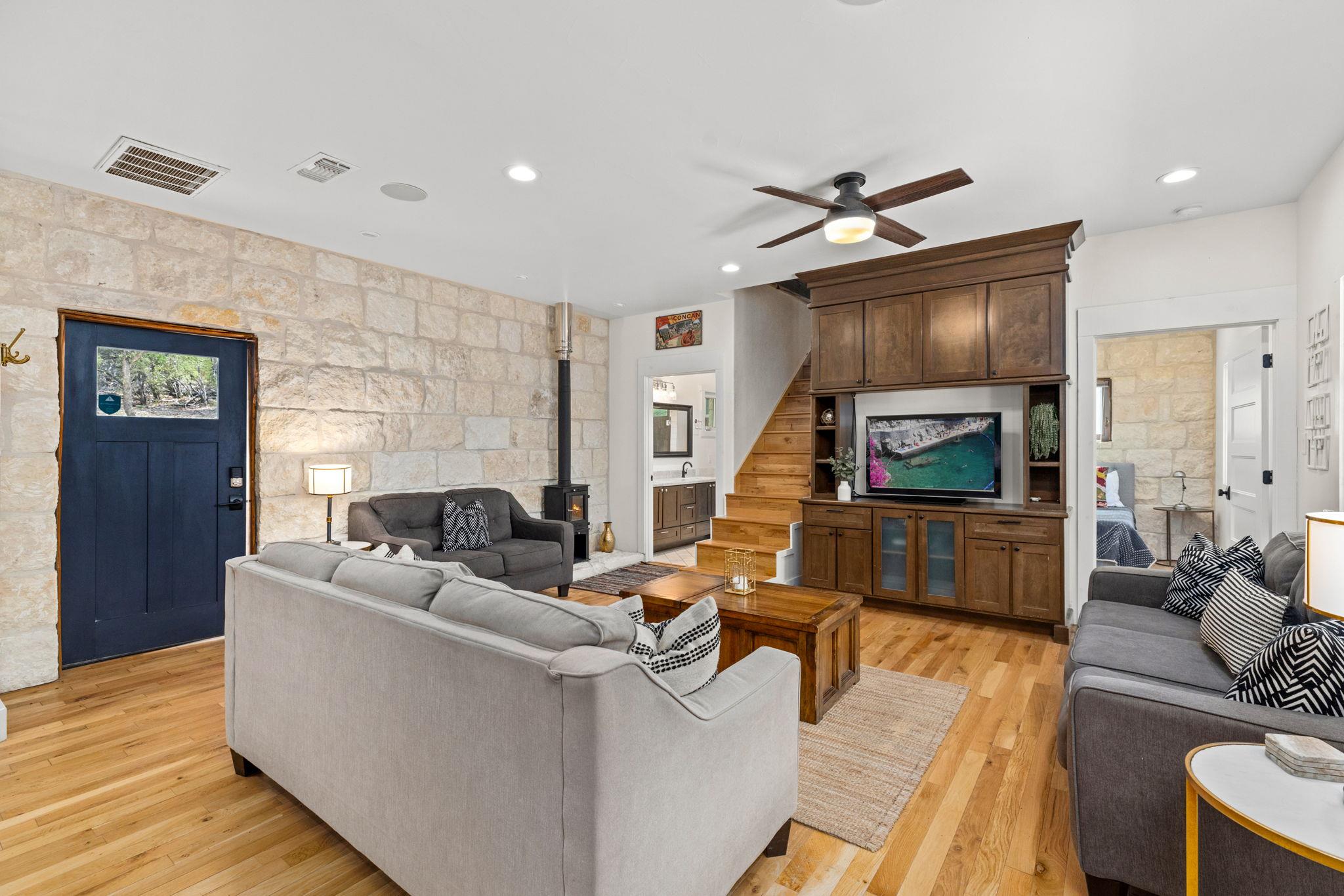 Image 5 of 35 For 684 Big Shades Rd