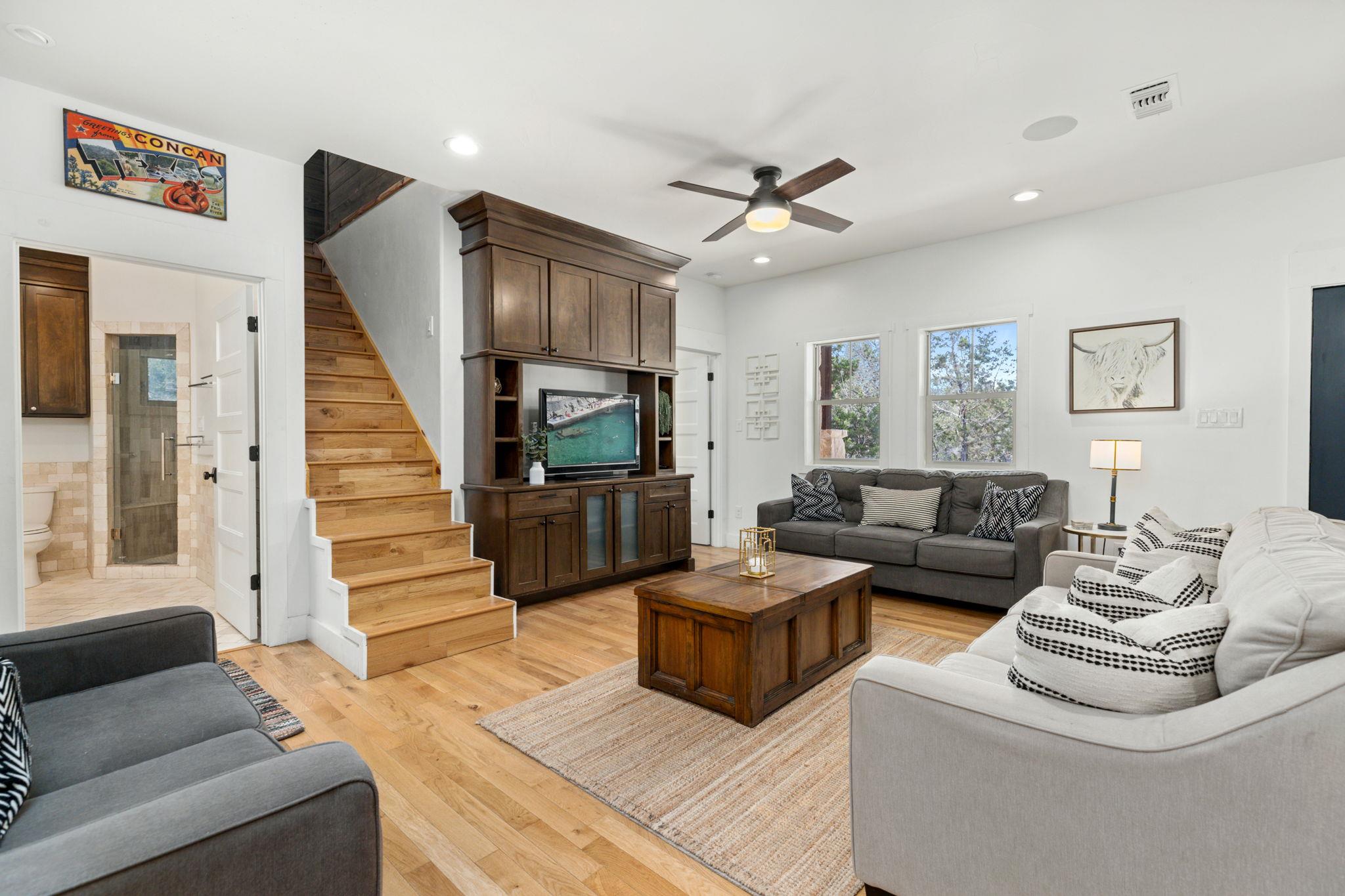 Image 6 of 35 For 684 Big Shades Rd