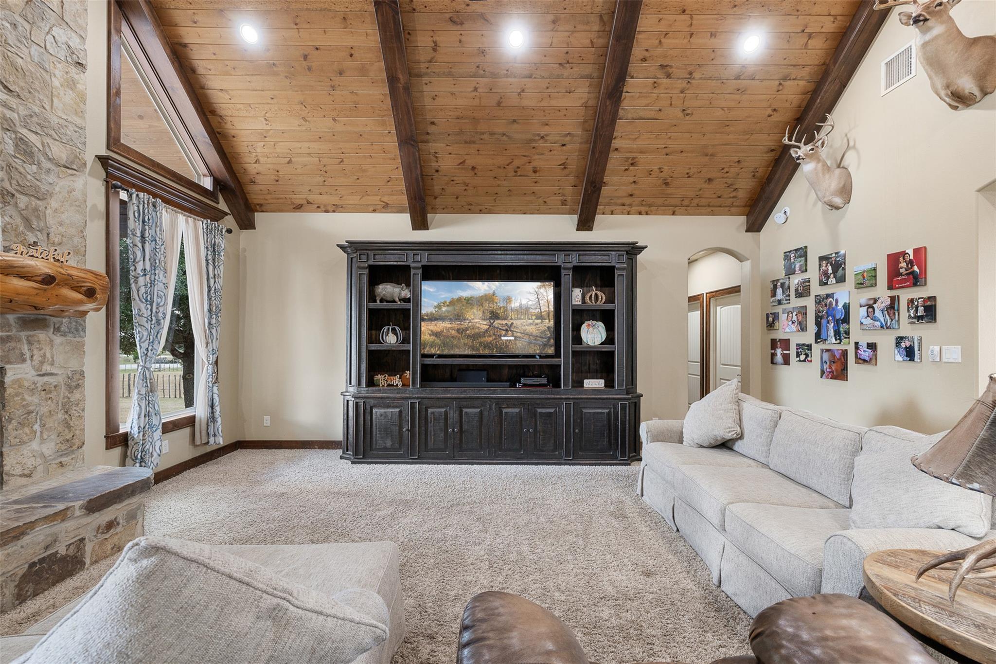 Image 11 of 39 For 2543 Fm 975  