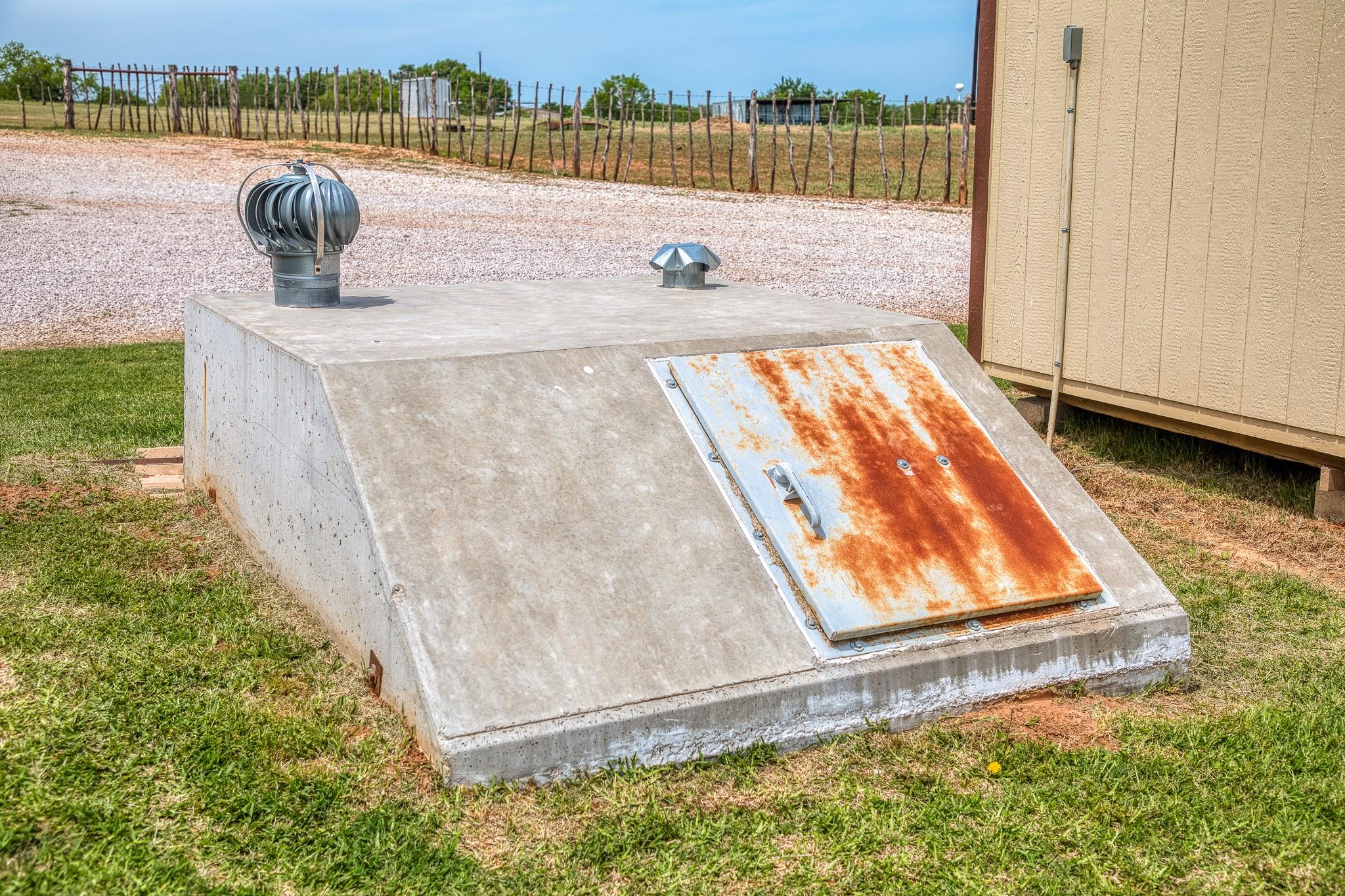 Image 36 of 39 For 2543 Fm 975  