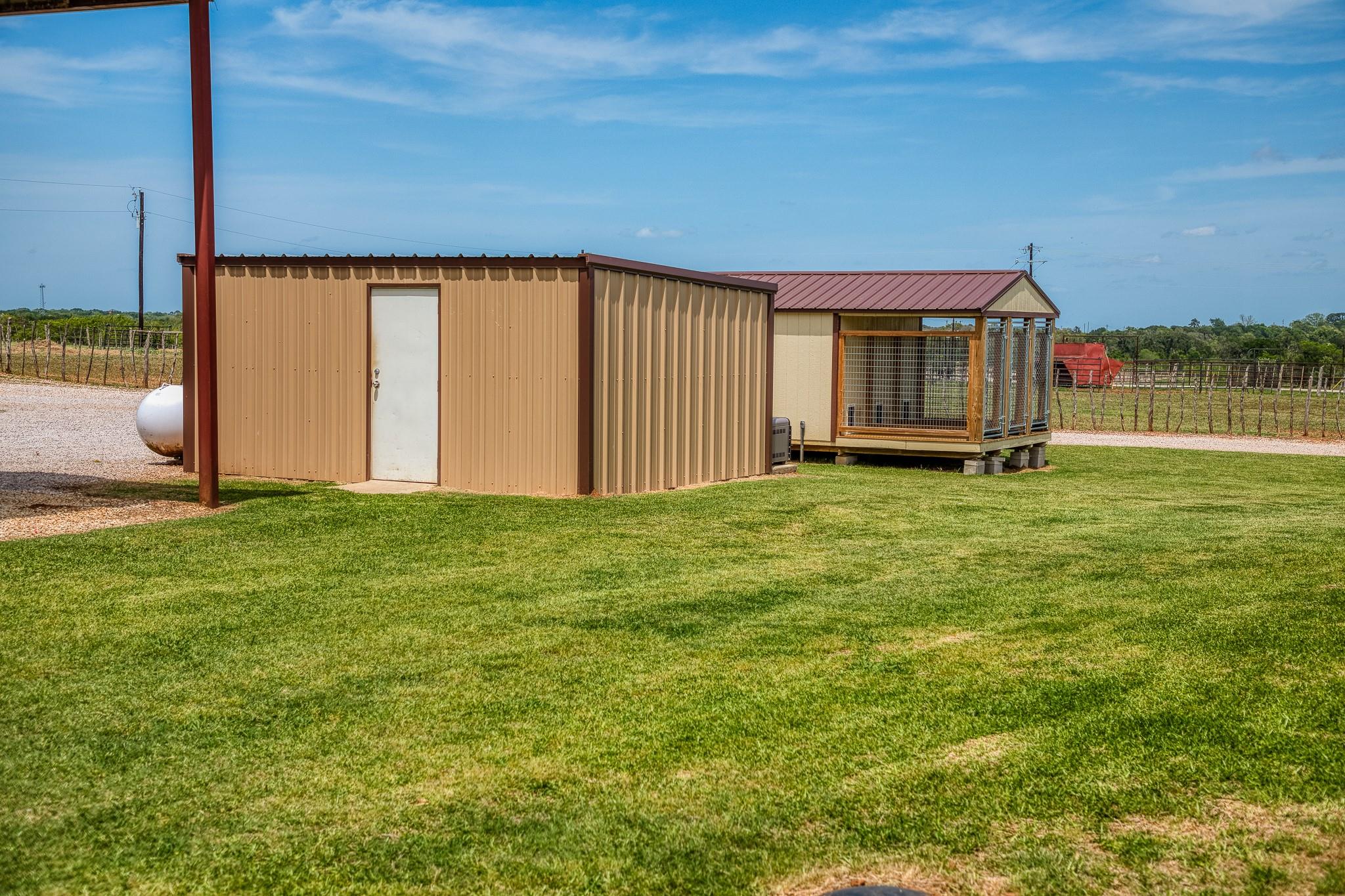 Image 37 of 39 For 2543 Fm 975  