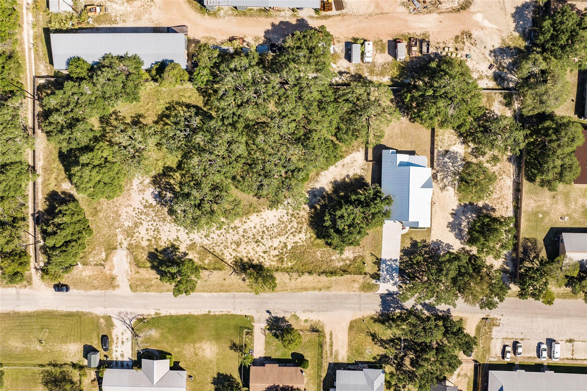 Image 13 of 14 For 1410 Greenlawn Pkwy