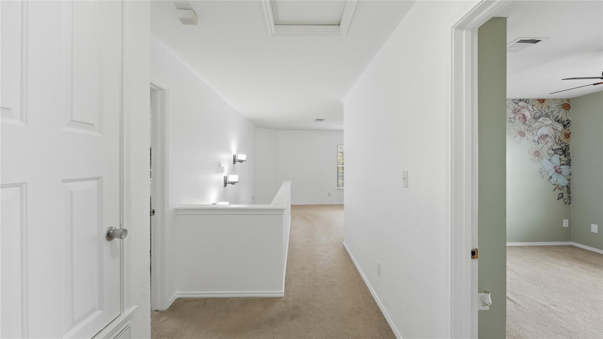 Image 31 of 40 For 585 Siebert Dr