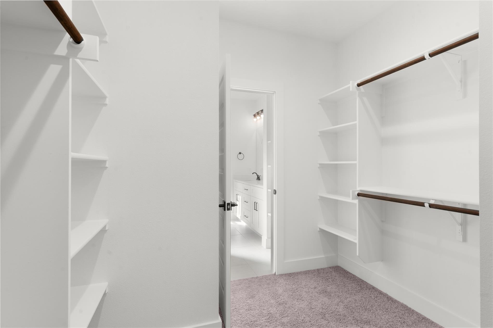 Image 18 of 40 For 105 Carmen Cv