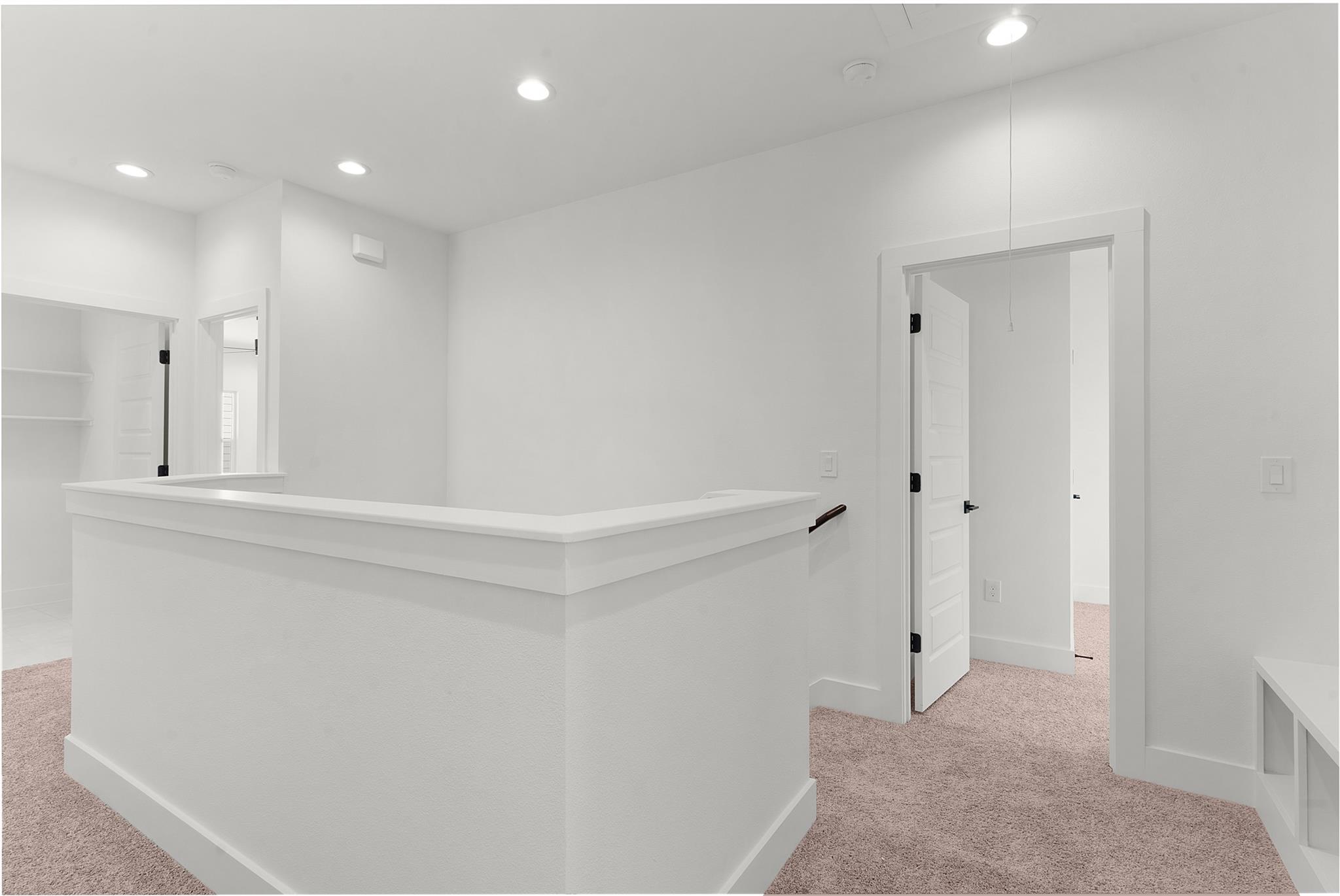 Image 25 of 40 For 105 Carmen Cv