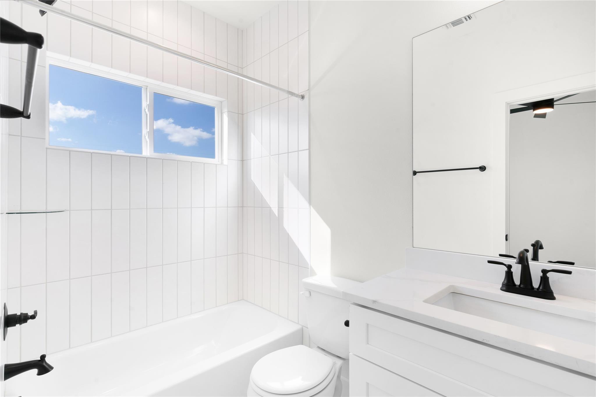 Image 28 of 40 For 105 Carmen Cv