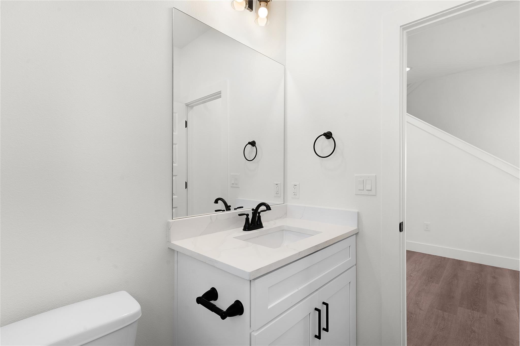 Image 3 of 40 For 105 Carmen Cv