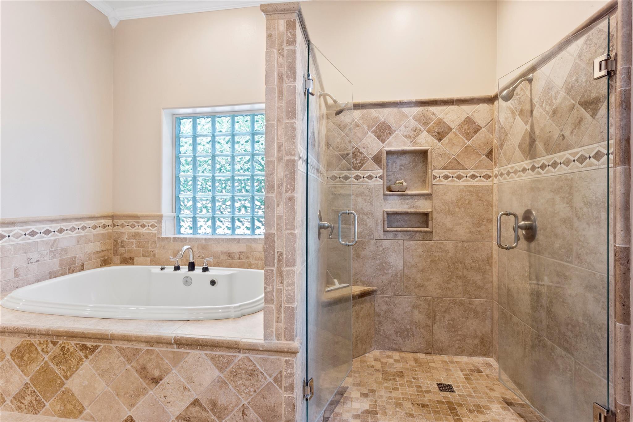 Image 12 of 36 For 419 Vista Del Lago Dr