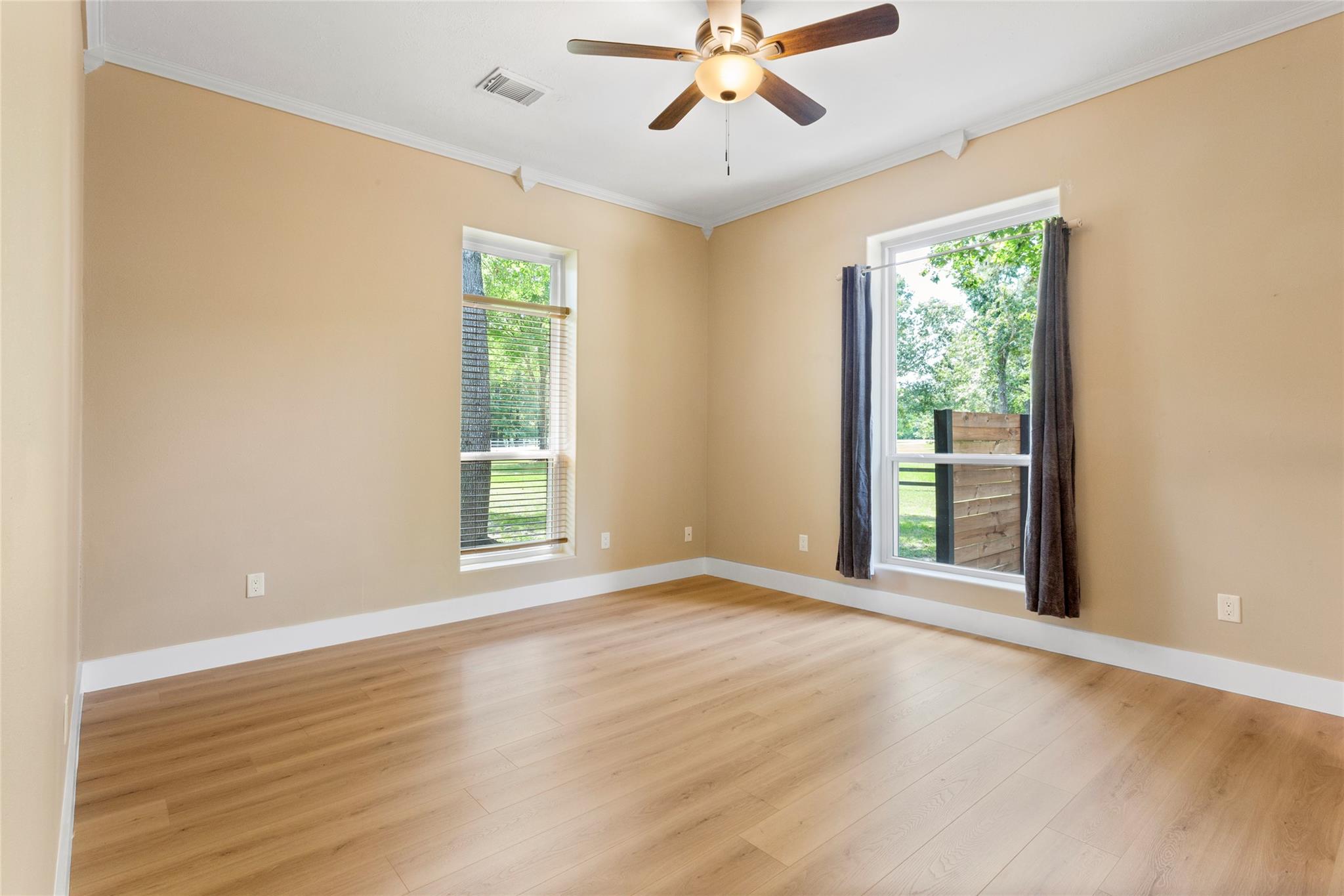 Image 19 of 36 For 419 Vista Del Lago Dr