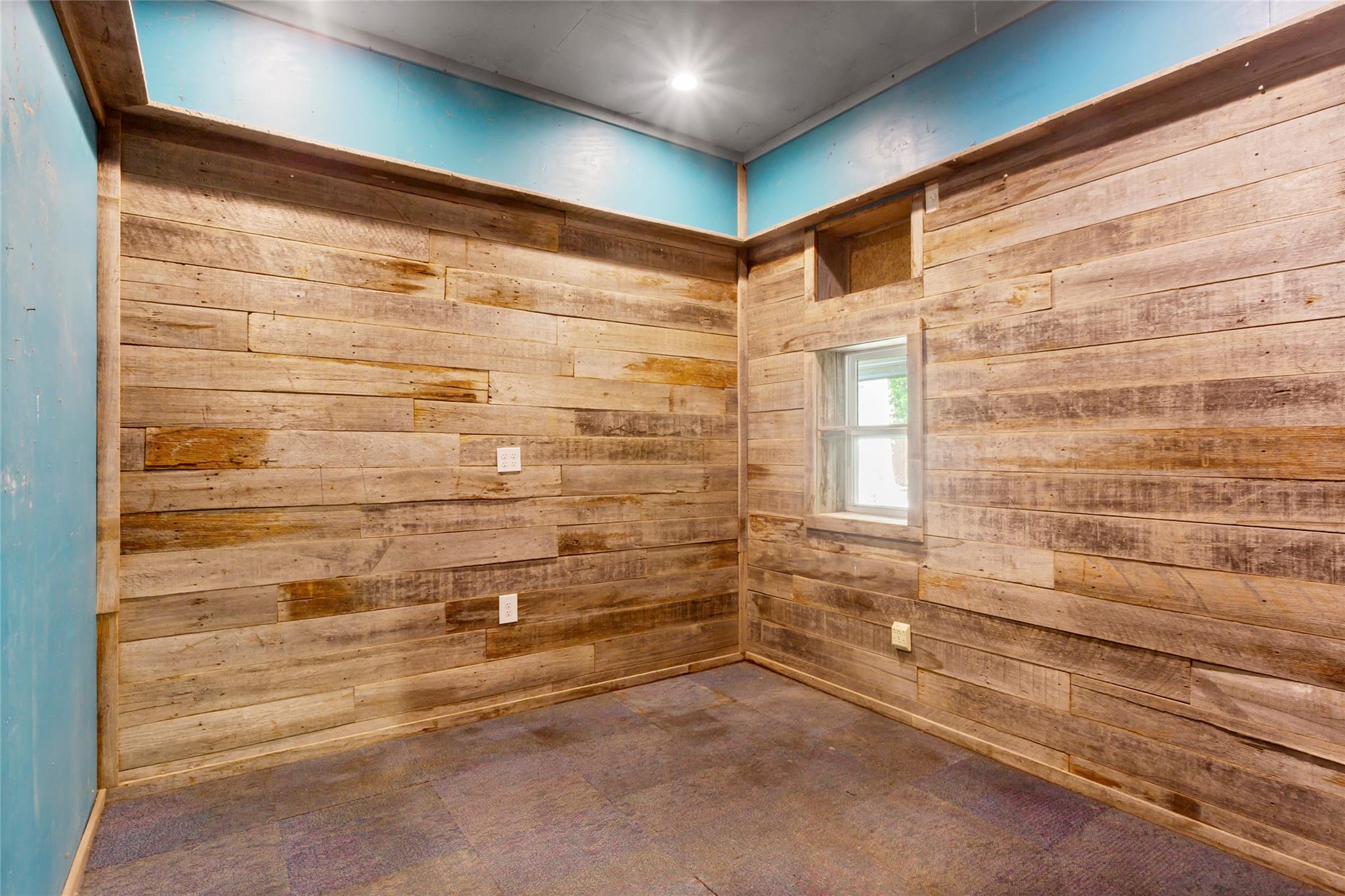 Image 24 of 36 For 419 Vista Del Lago Dr