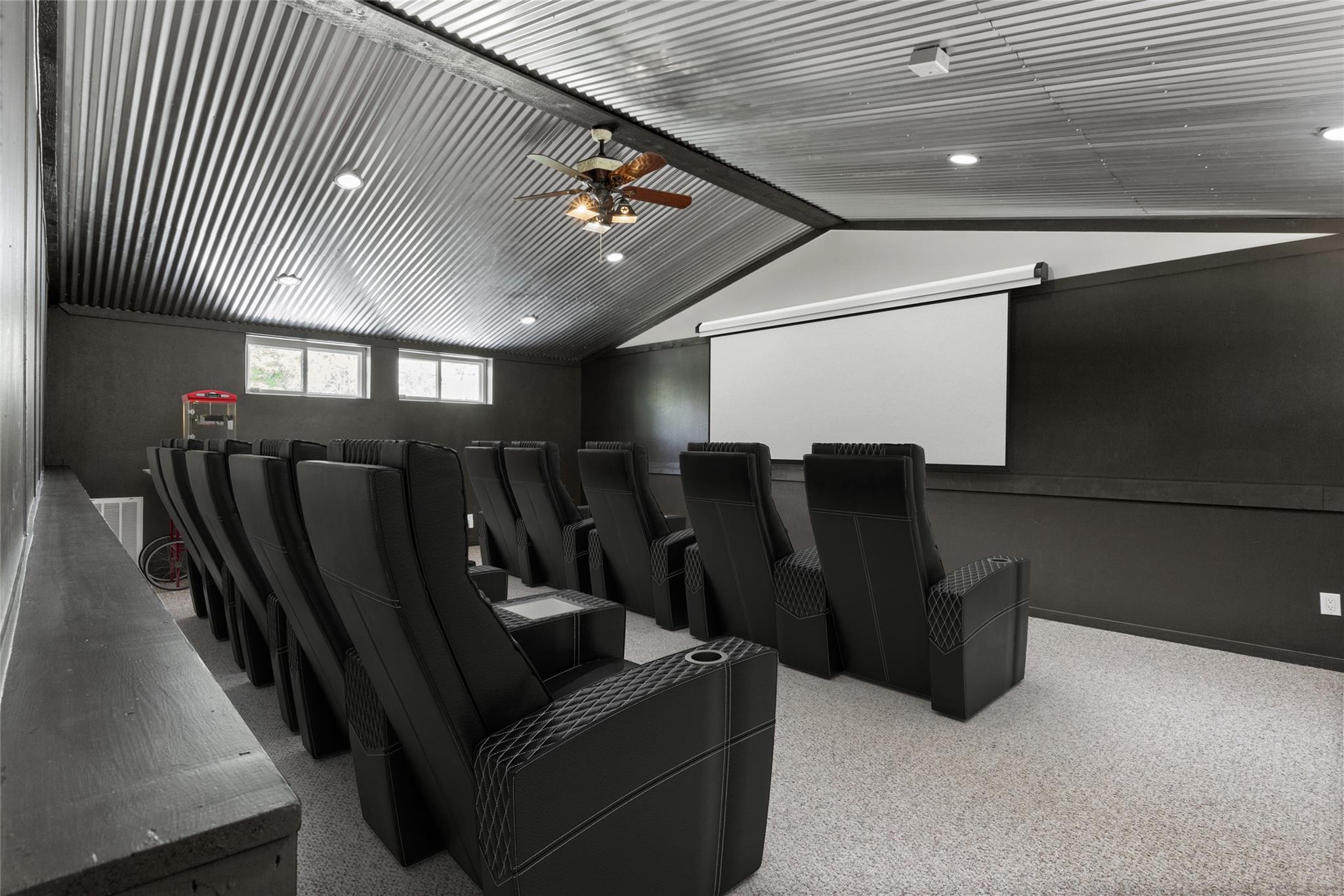 Image 7 of 36 For 419 Vista Del Lago Dr