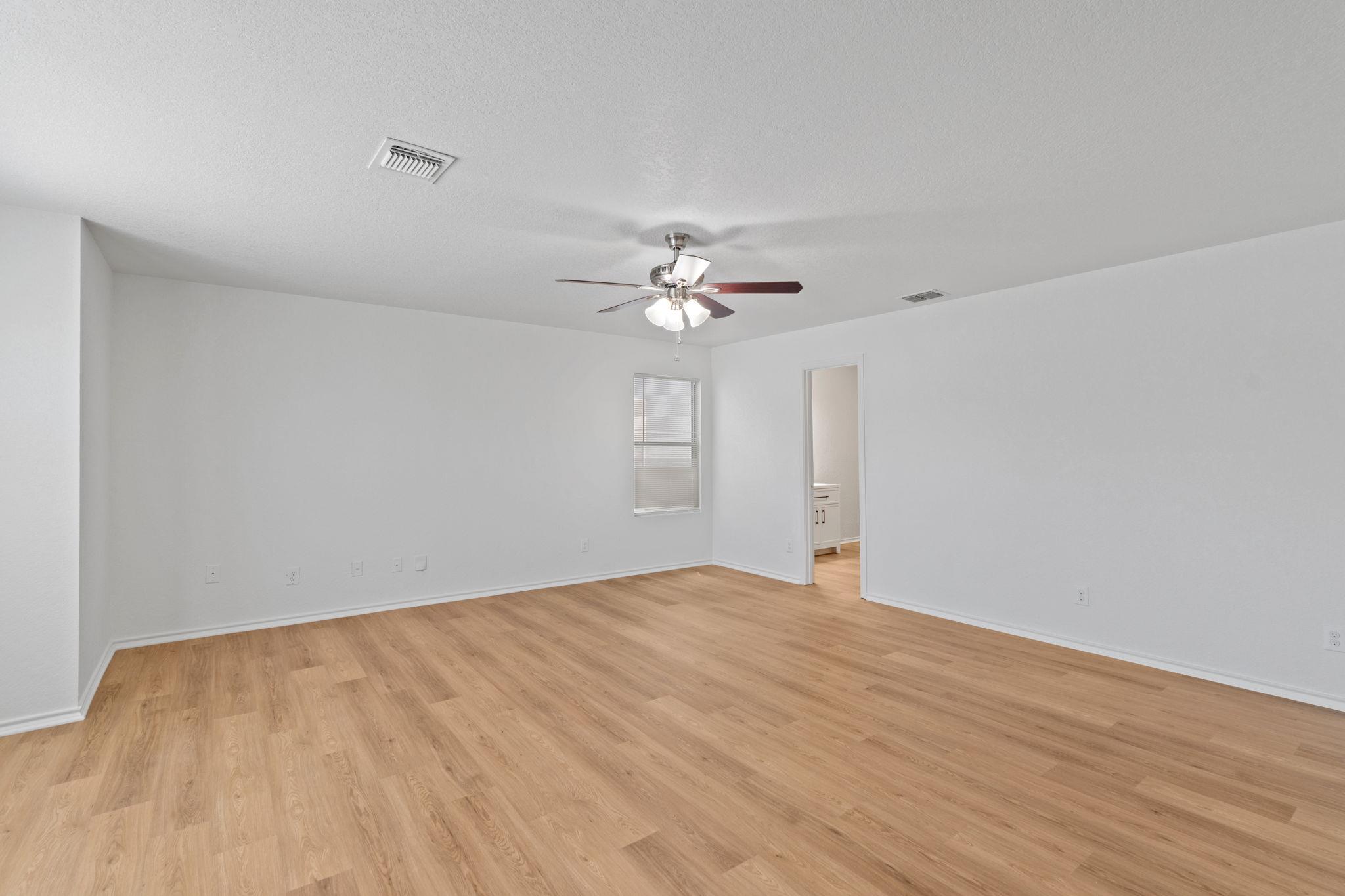 Image 18 of 40 For 501 Gatewood Briar