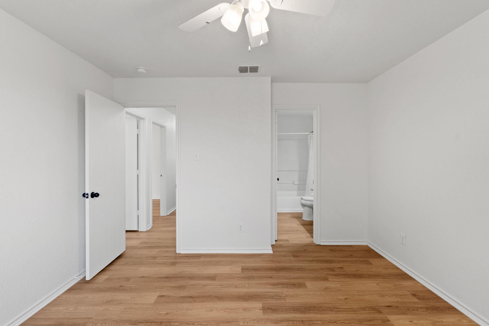 Image 35 of 40 For 501 Gatewood Briar