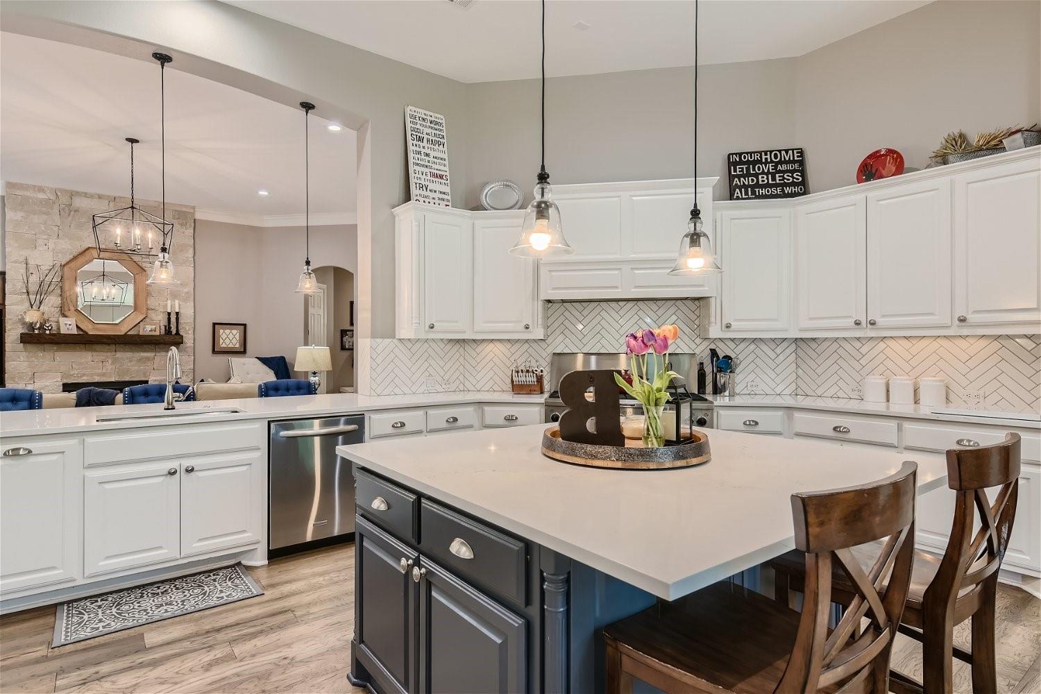 Image 12 of 38 For 12212 Azure Shores Ct