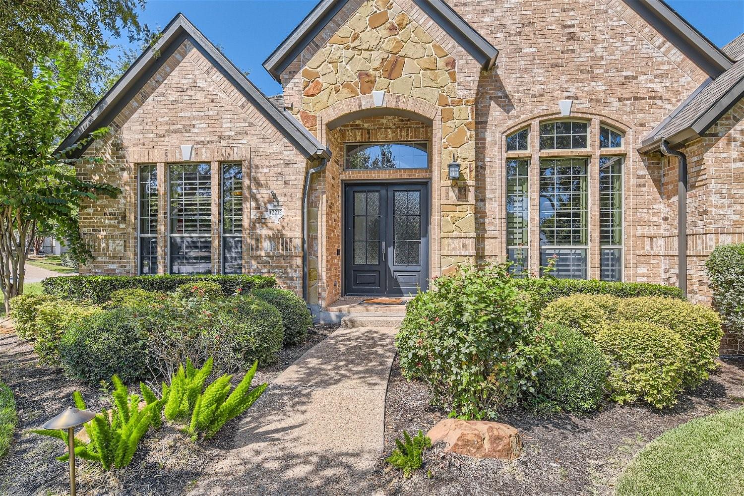 Image 3 of 38 For 12212 Azure Shores Ct