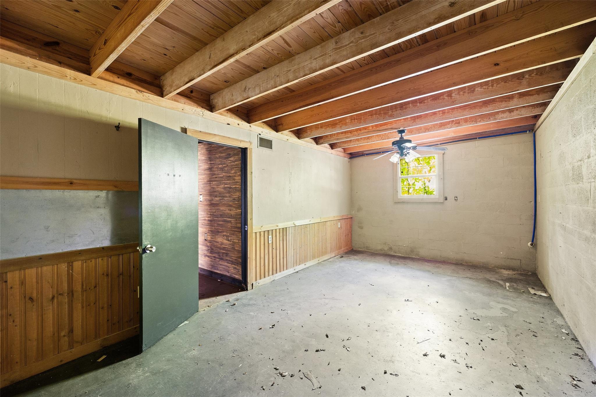 Image 13 of 30 For 112 Main St 