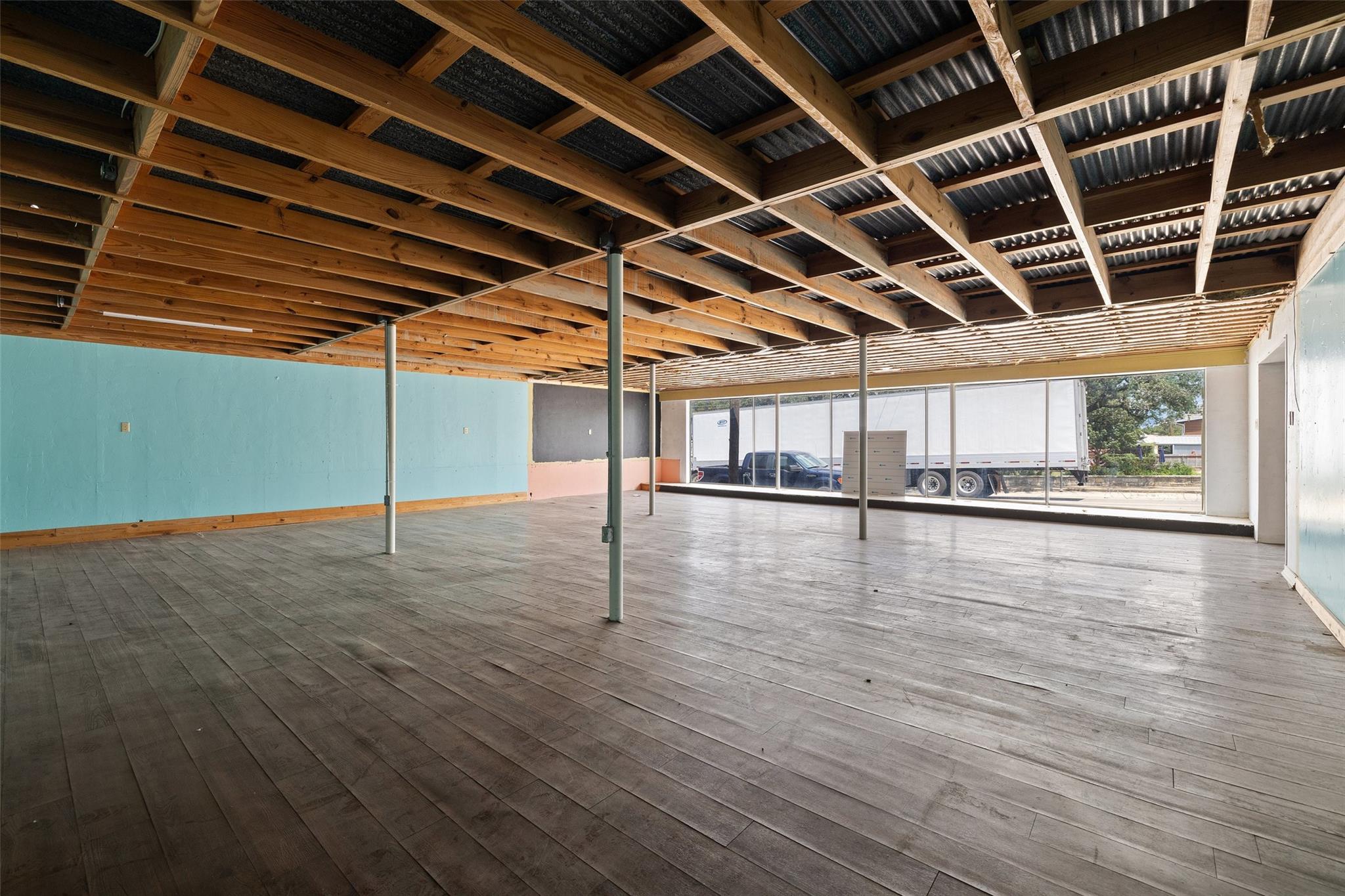 Image 15 of 30 For 112 Main St 