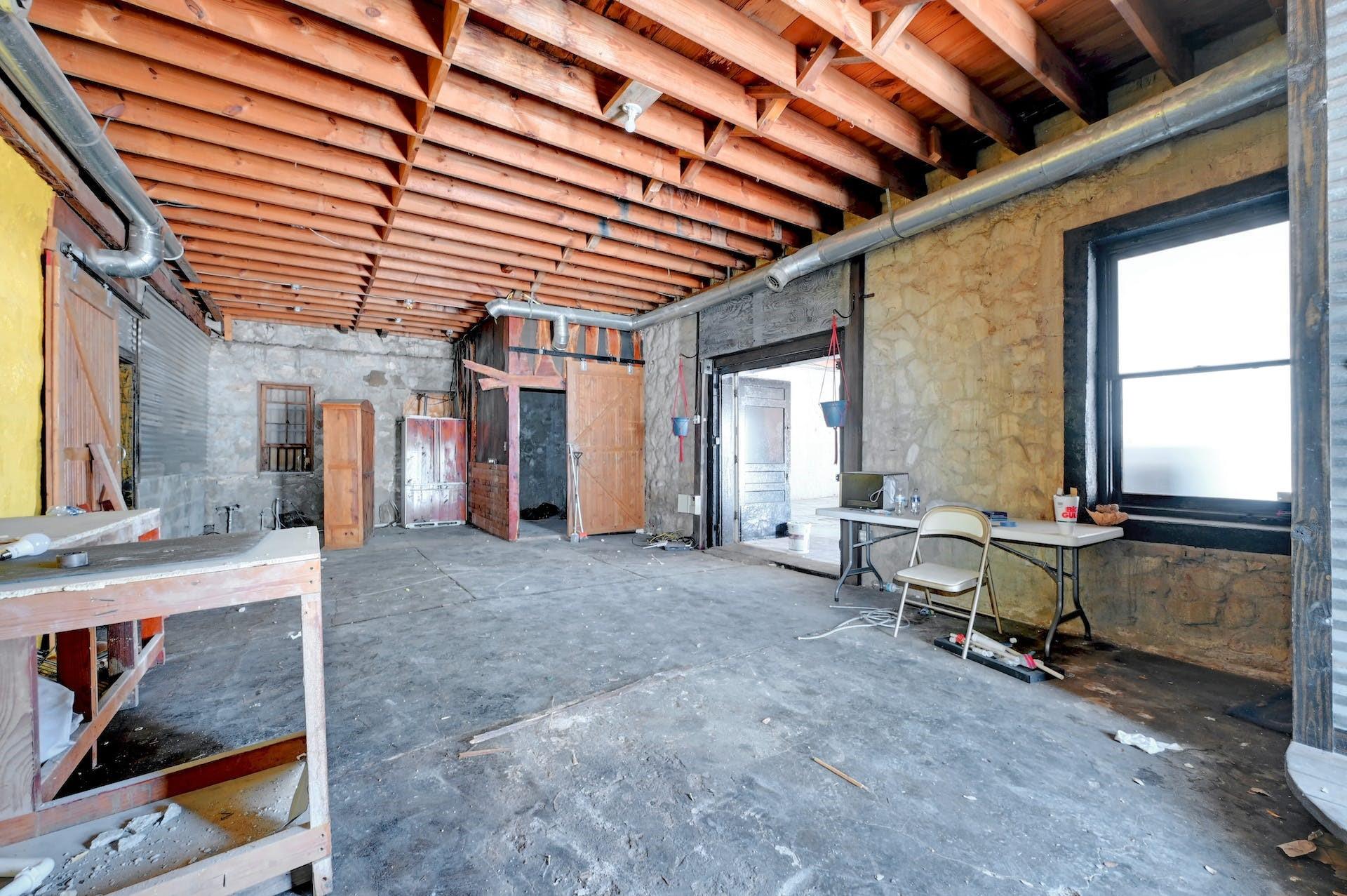 Image 17 of 30 For 112 Main St 