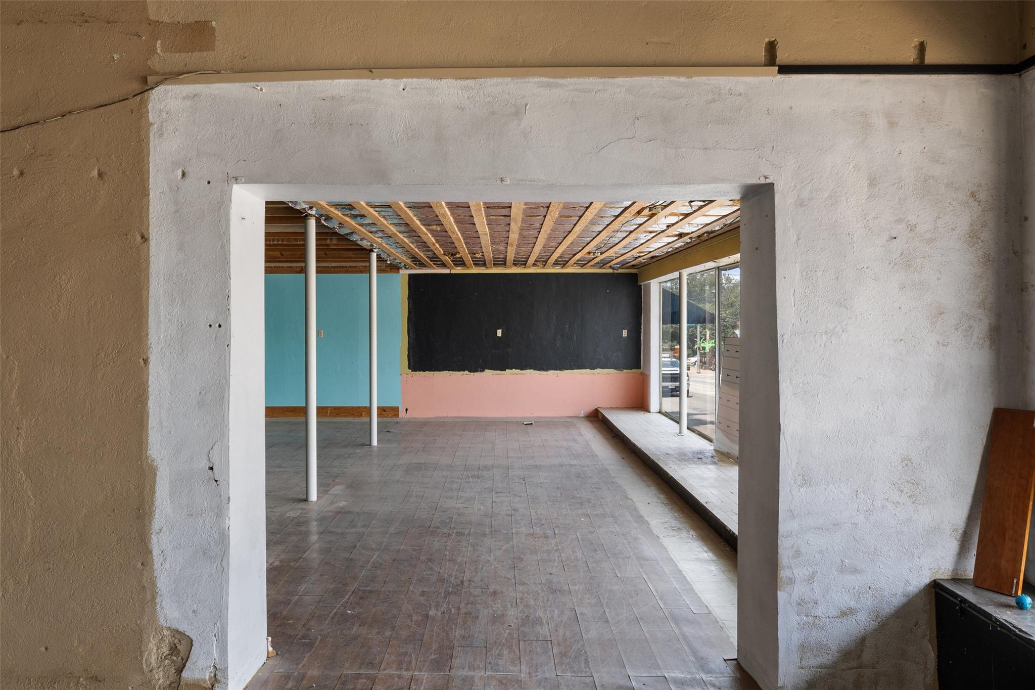 Image 8 of 30 For 112 Main St 